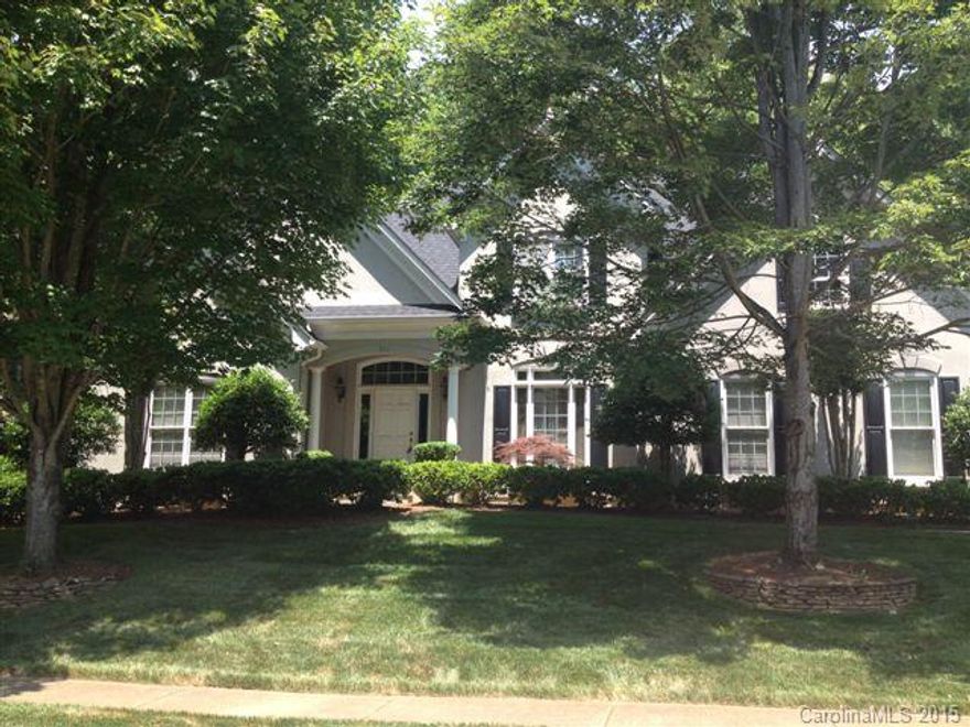 Wonderful home in Cotswold on a dead end street!