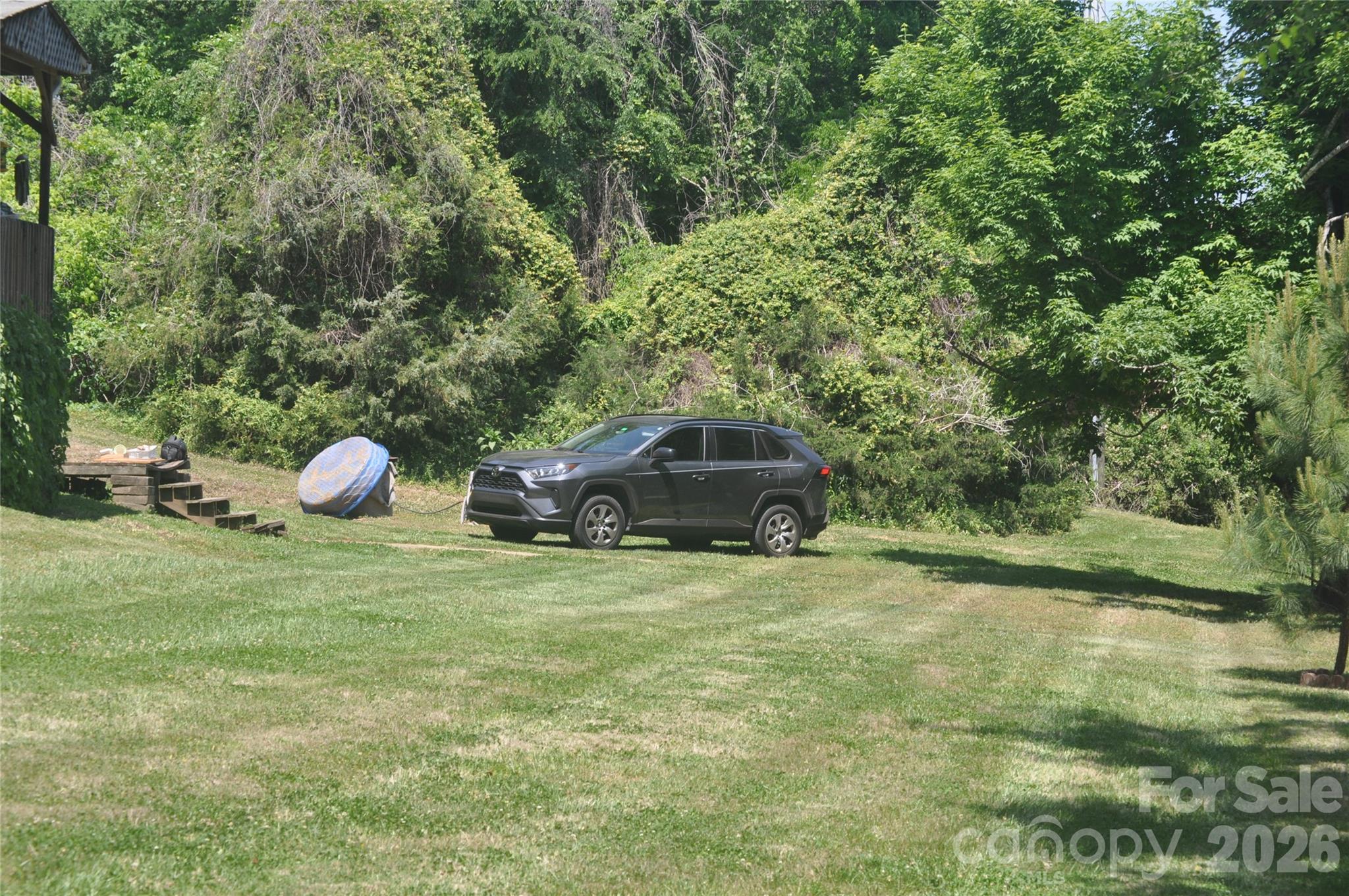 Paradise Point - Land