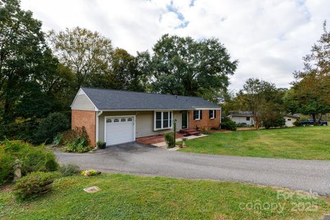 Photo of 104 Hillcrest Drive, Belmont, NC 28012 (MLS # 4311824)
