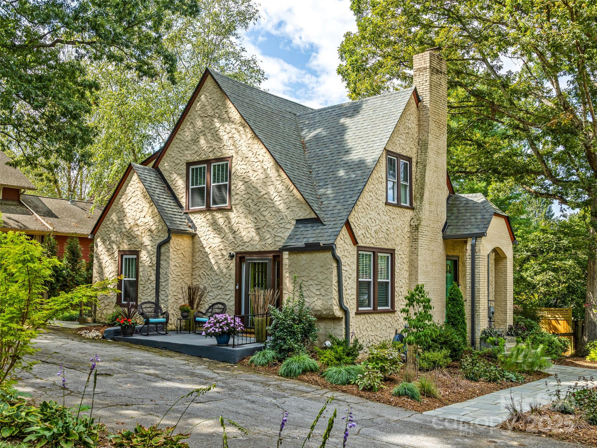37 Warwick Road