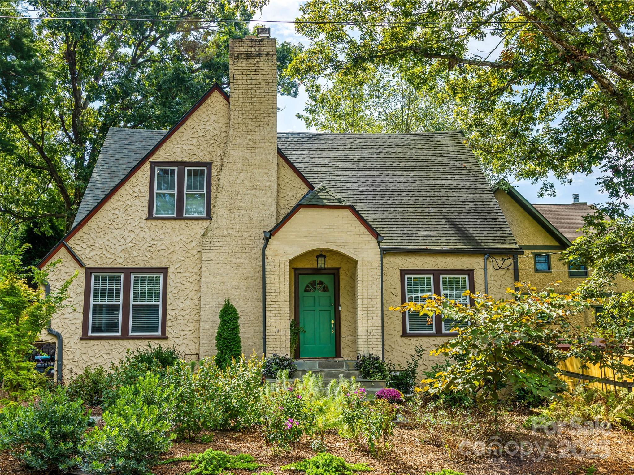 37 Warwick Road