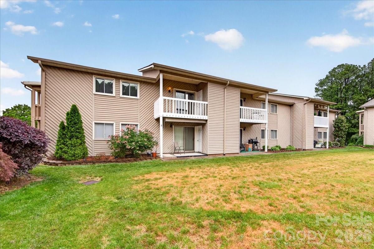 Candlewood Square - Residential
