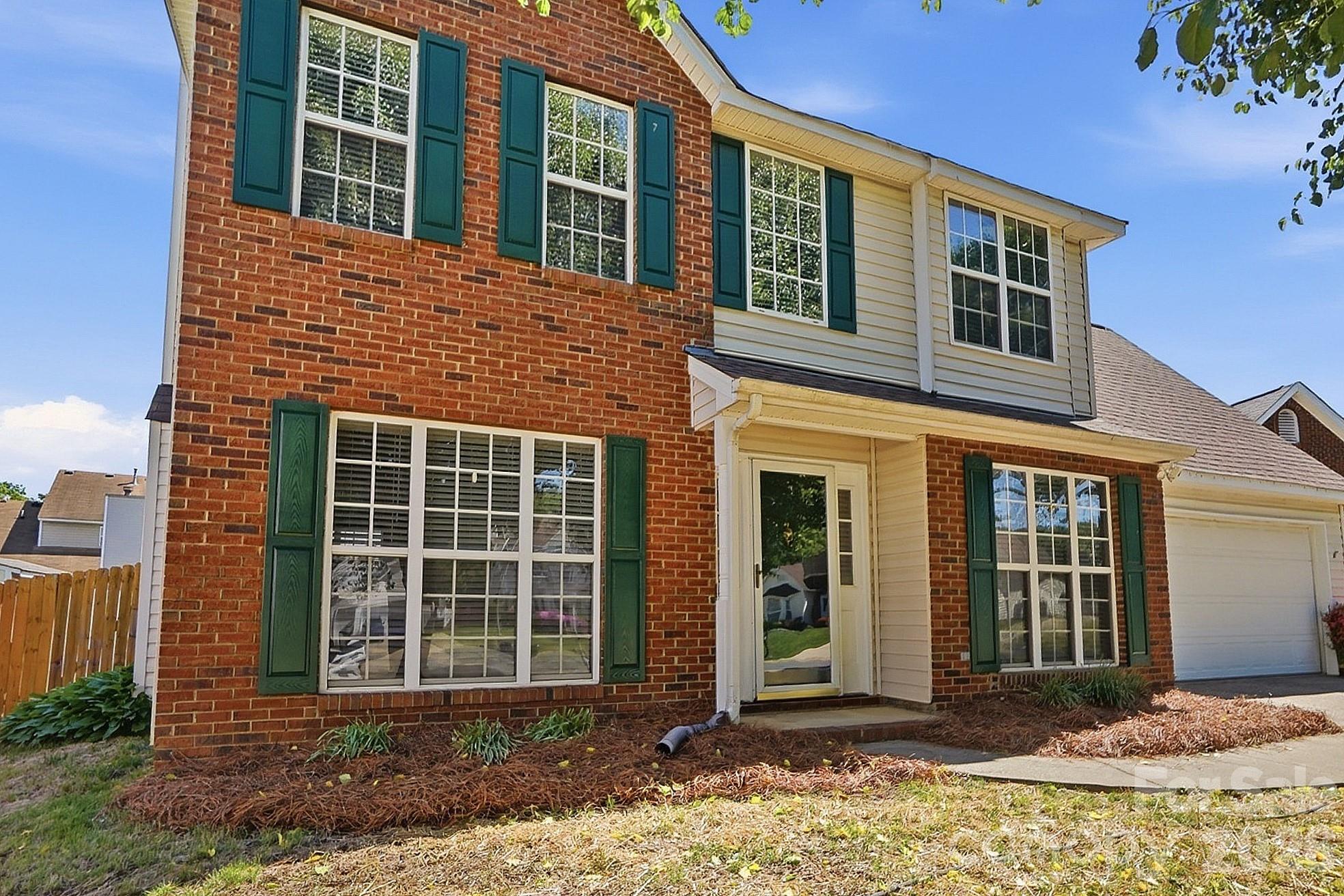 3947 Longwood Drive SW