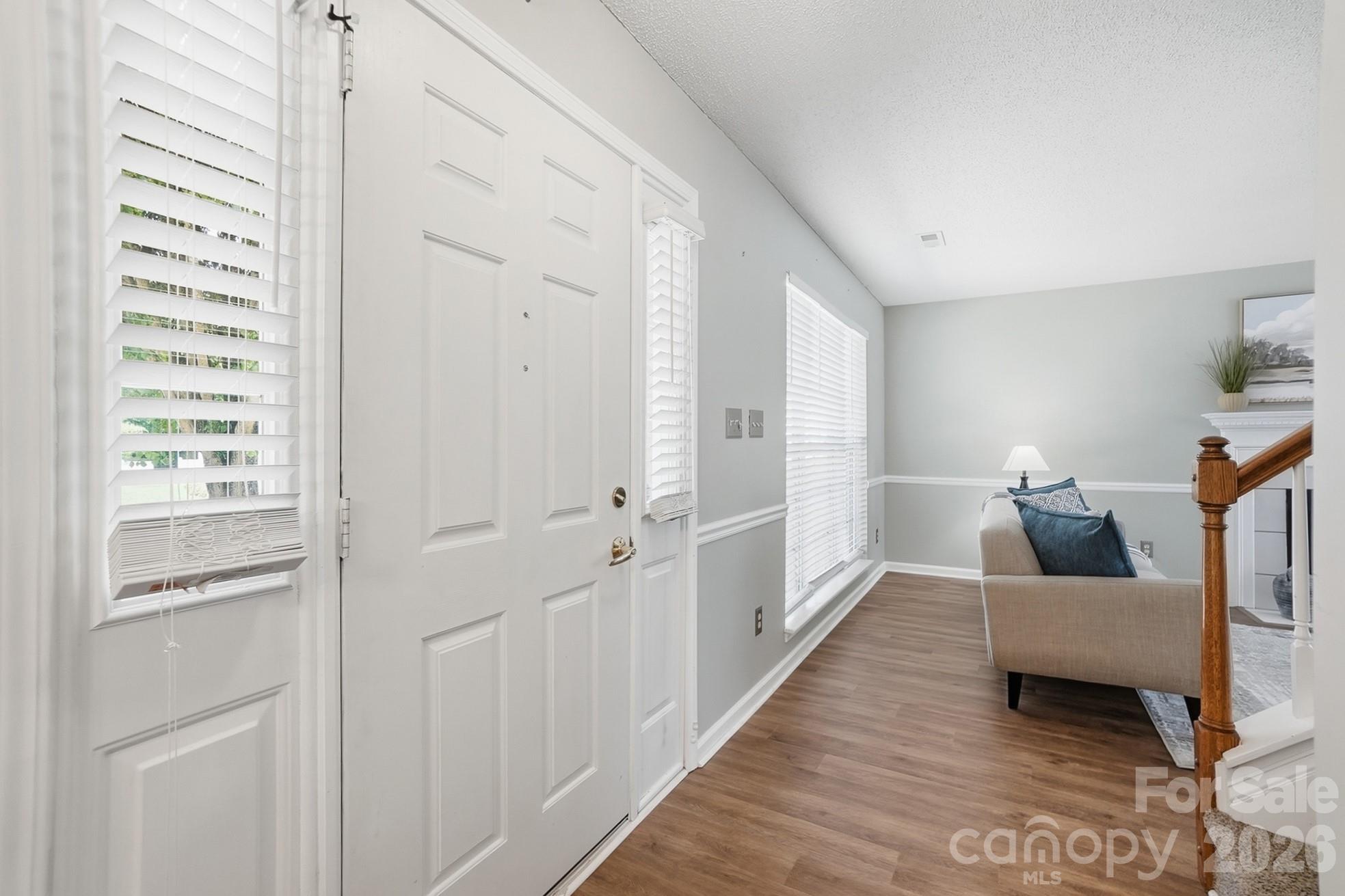 3947 Longwood Drive SW