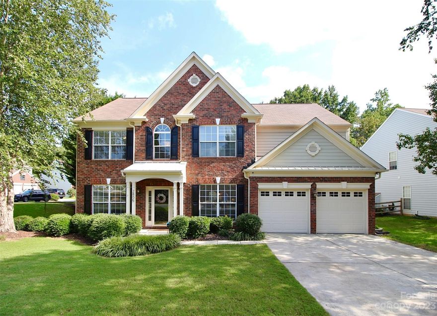 Welcome to this stunning home nestled in the highly sought-after Willowmere neighborhood. Situated on a corner lot in a beautiful cul-de-sac, this home boasts great curb appeal. It has been thoughtfully upgraded with granite countertops, brand-new carpet (2023), & stylish light fixtures throughout. The fenced private backyard is a true oasis, complete with a large deck and charming arbor, offering a perfect setting for outdoor gatherings and relaxation. Inside, the gorgeous 2-story den with floor-to-ceiling windows bathes the space in natural light, creating an inviting atmosphere. The spacious kitchen features a built-in breakfast area, perfect for morning coffee or casual meals. Retreat to the generously sized primary bedroom & enjoy the comforts of a renovated modern ensuite bath (2023). Willowmere offers fantastic amenities, including pool, tennis courts, & playground. Plus, you're just a short stroll away from shopping, schools, & the park. This home truly has it all!