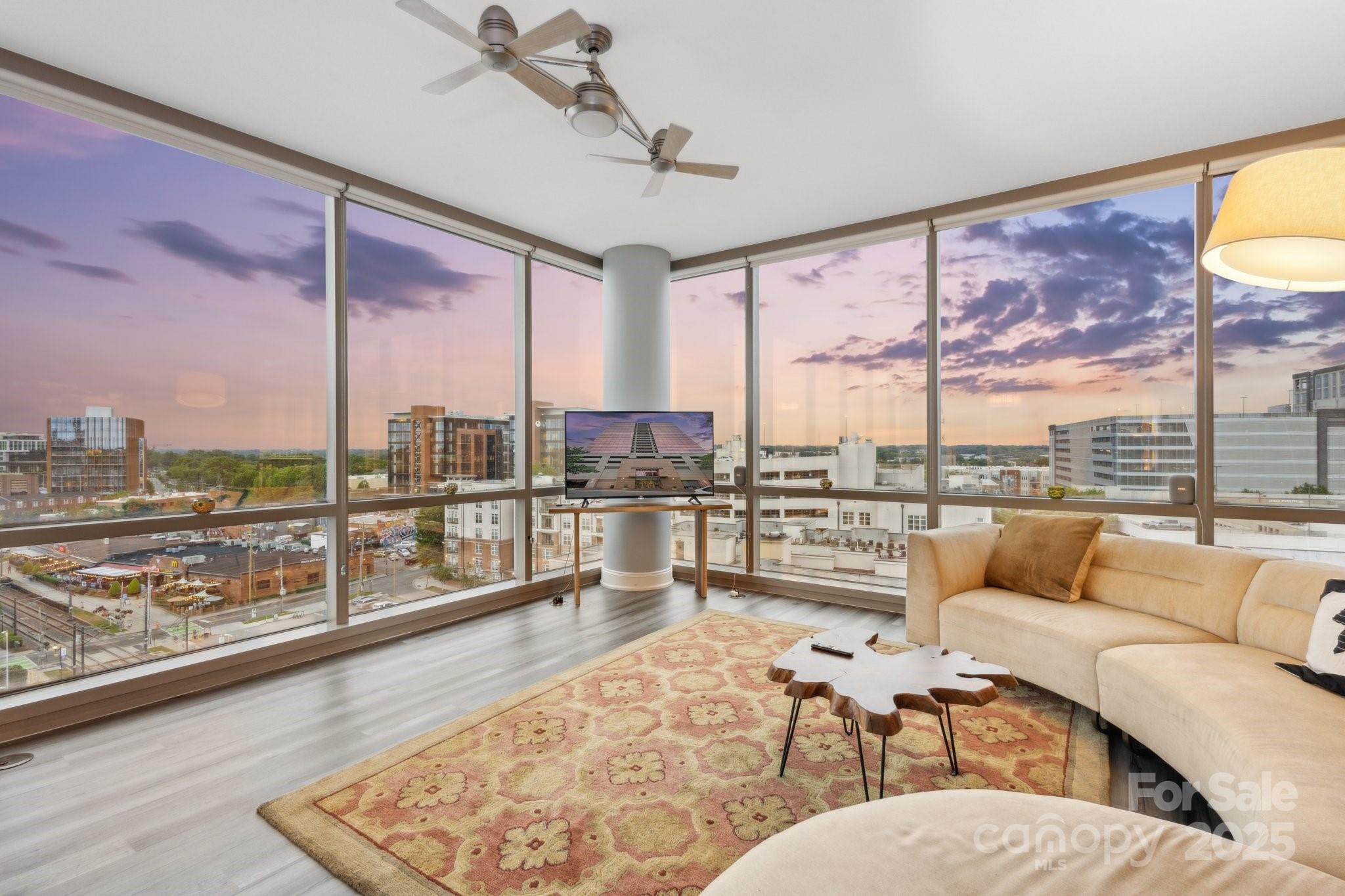 315 Arlington Avenue 1104
