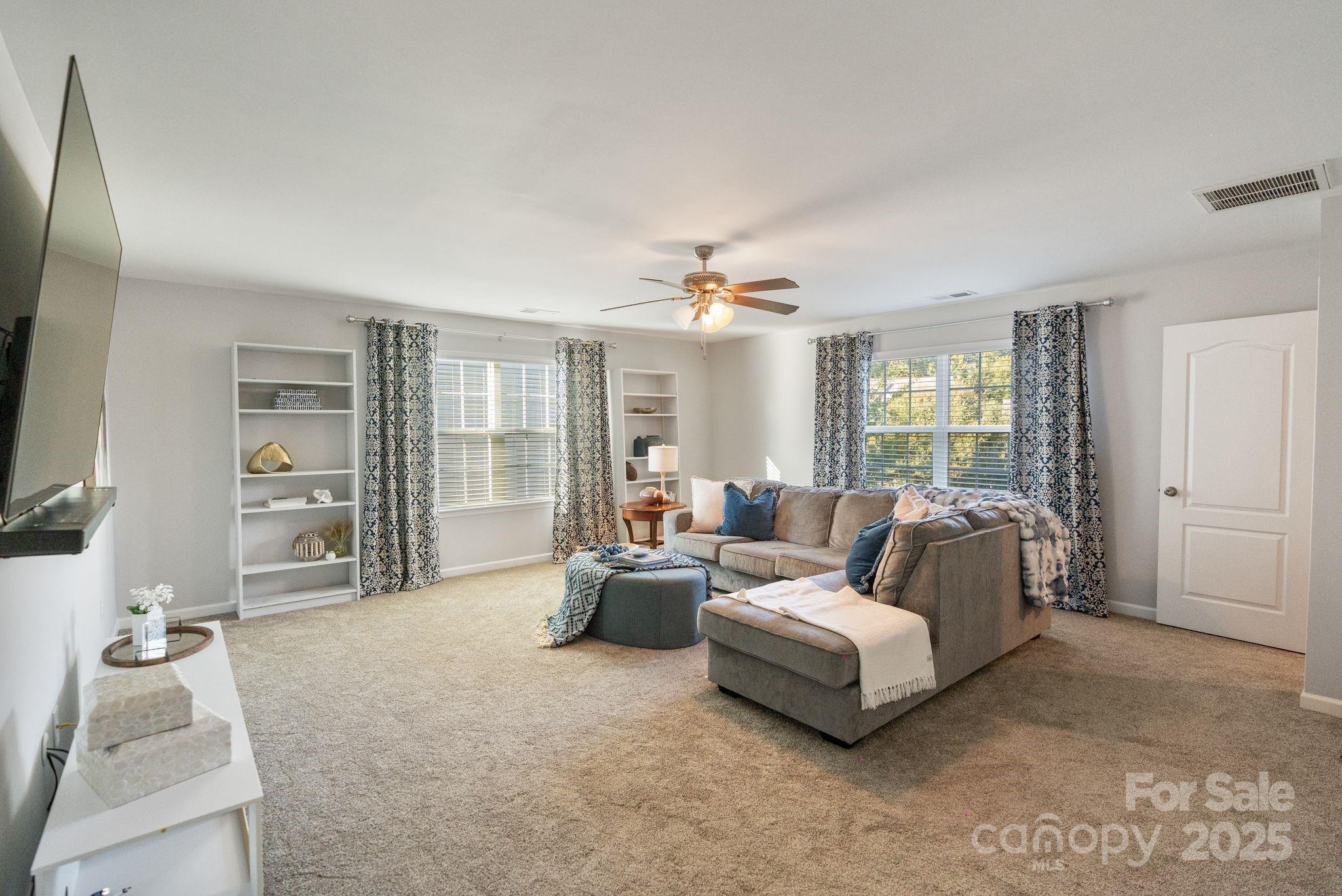 The Pinnacle At Handsmill - Residential