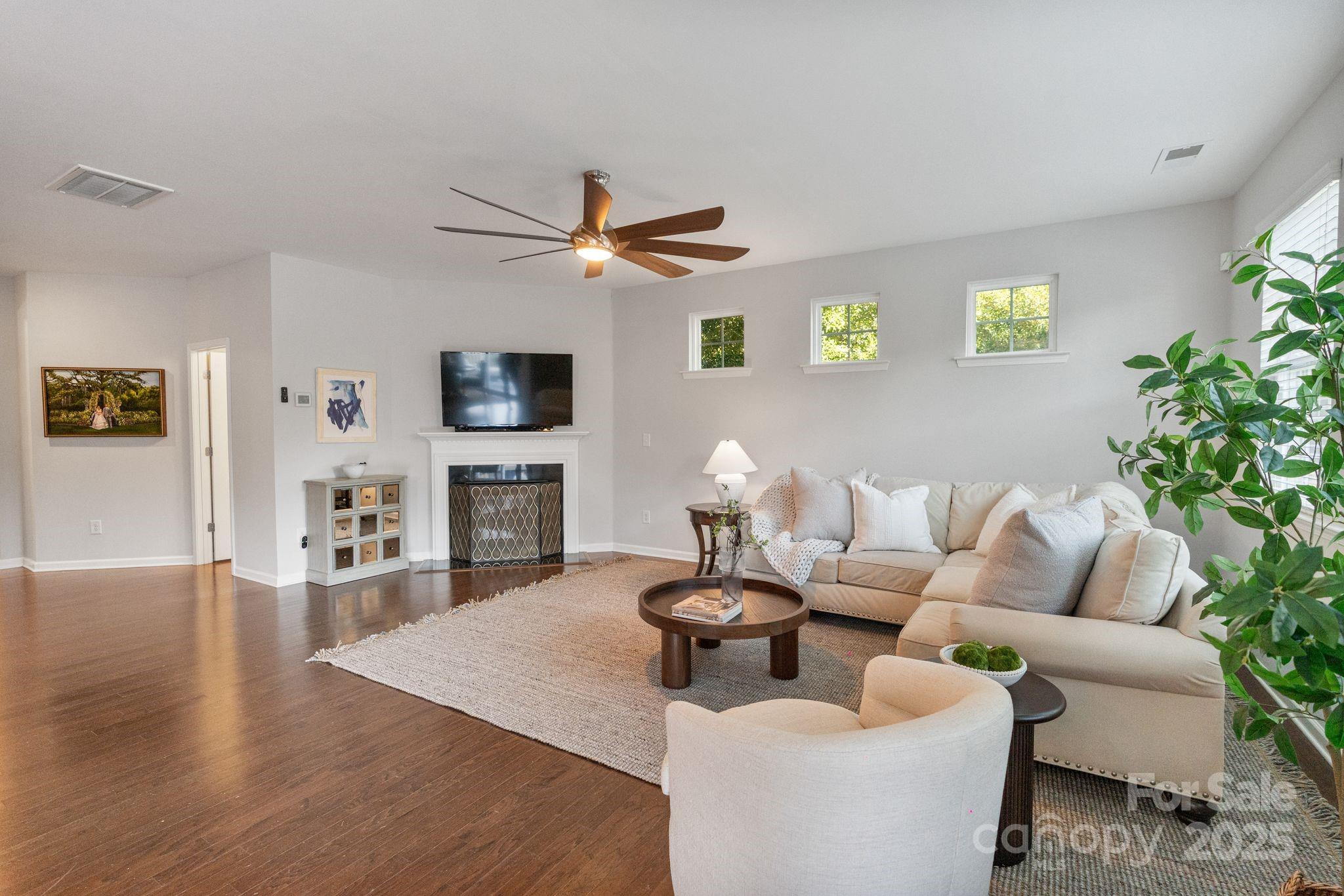 The Pinnacle At Handsmill - Residential