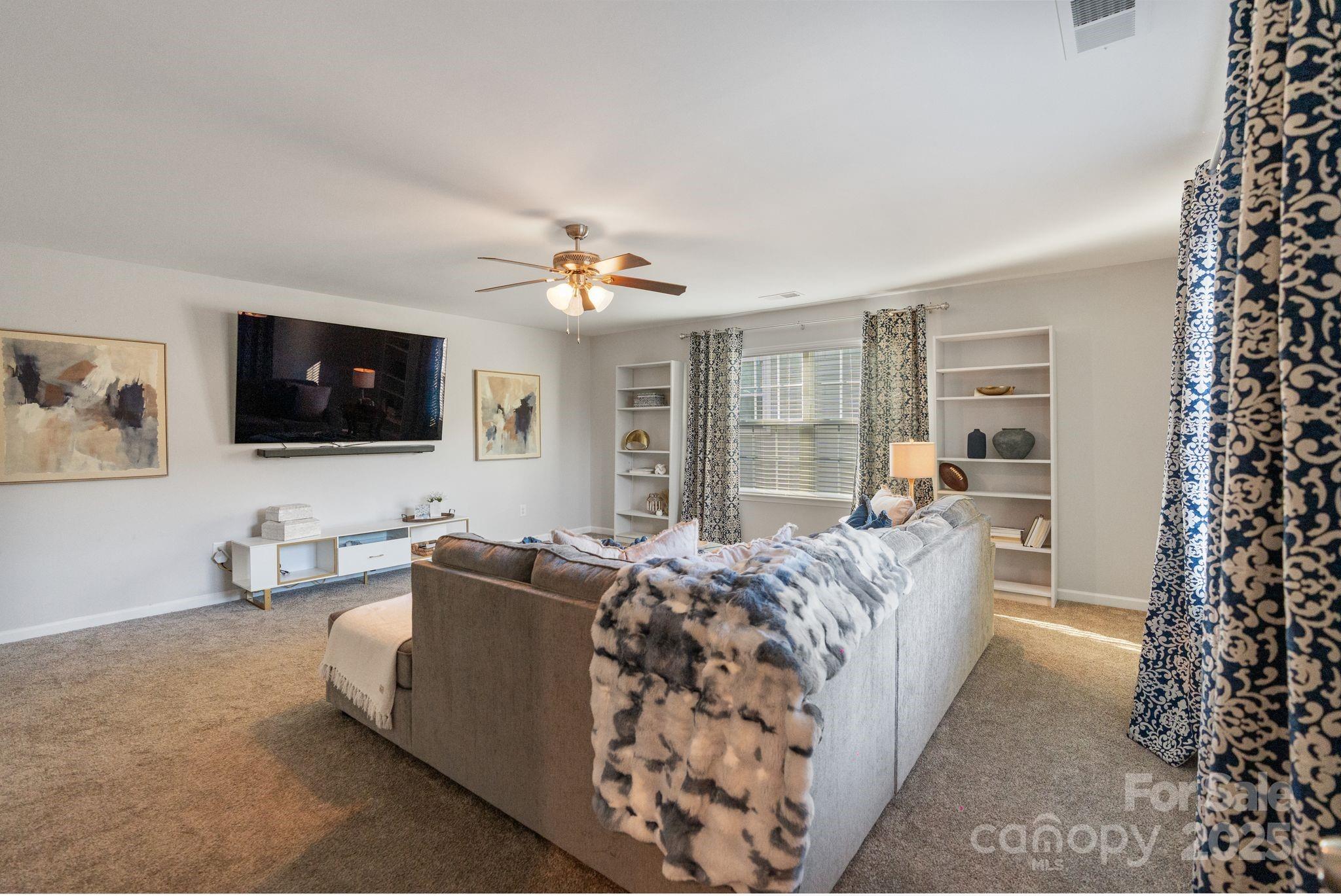 The Pinnacle At Handsmill - Residential