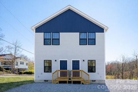 220 & 222 Lower Edgewood Road Candler NC 28715