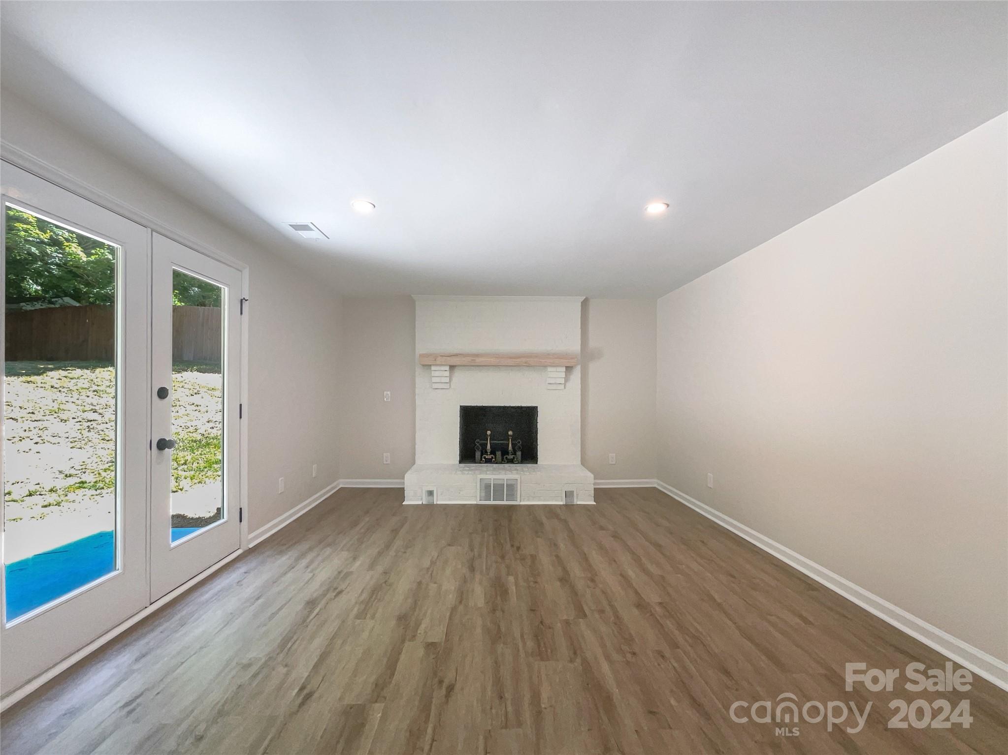 Courtney - Residential