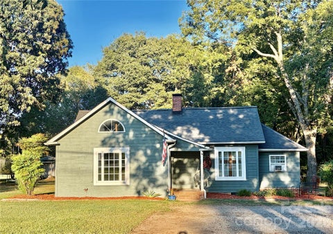 Photo of 5004 Fallston Road, Lawndale, NC 28090 (MLS # 4433190)