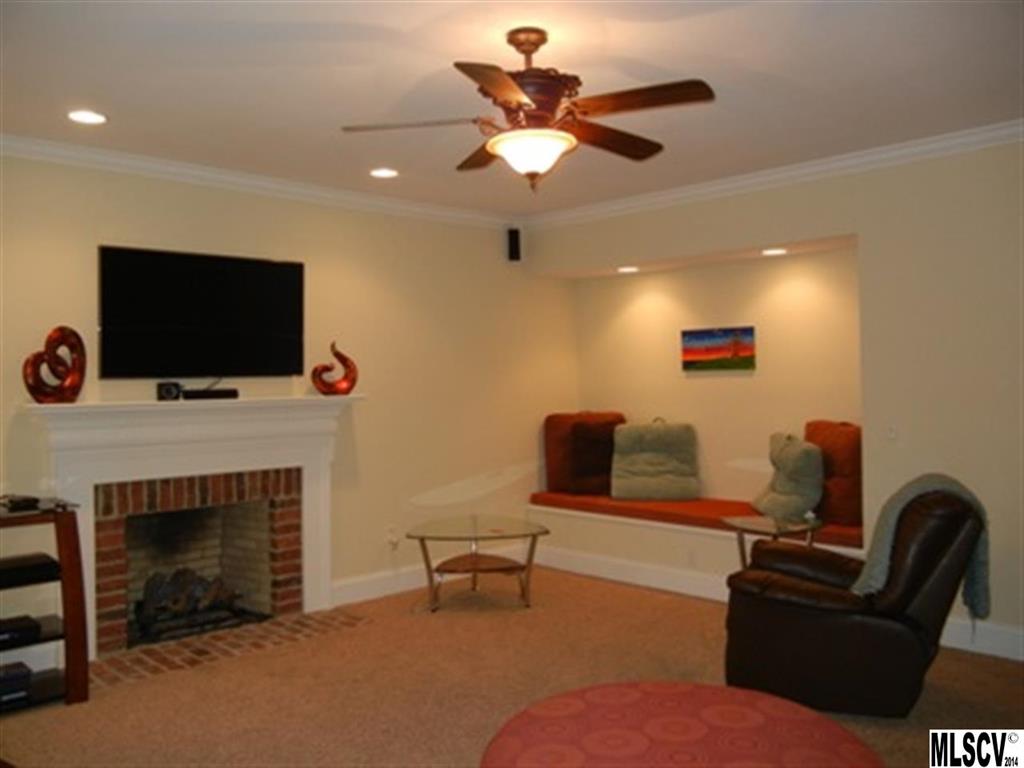 Moores Ferry - Residential