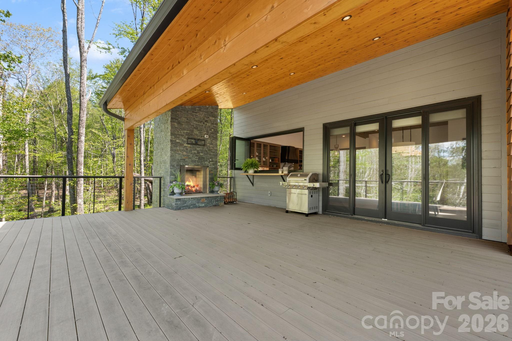 The Lodges At Eagles Nest - Residential