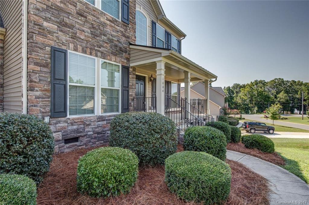 Lakepoint - Residential