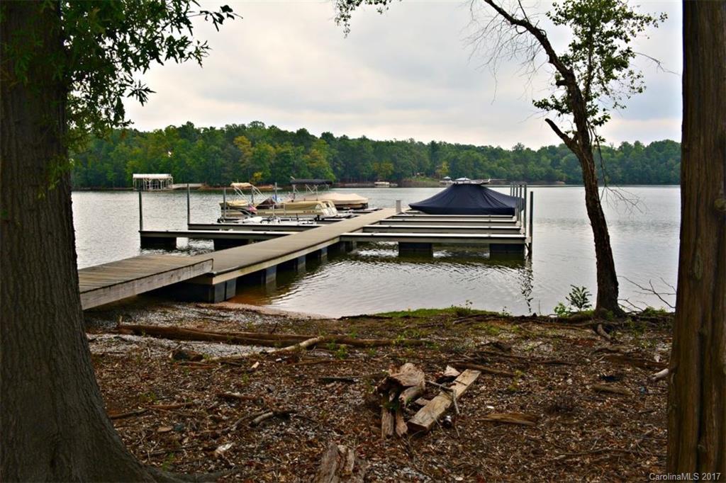 Lakepoint - Residential