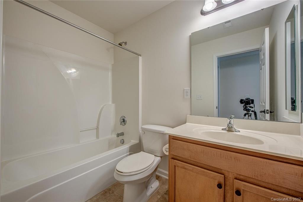 Lakepoint - Residential