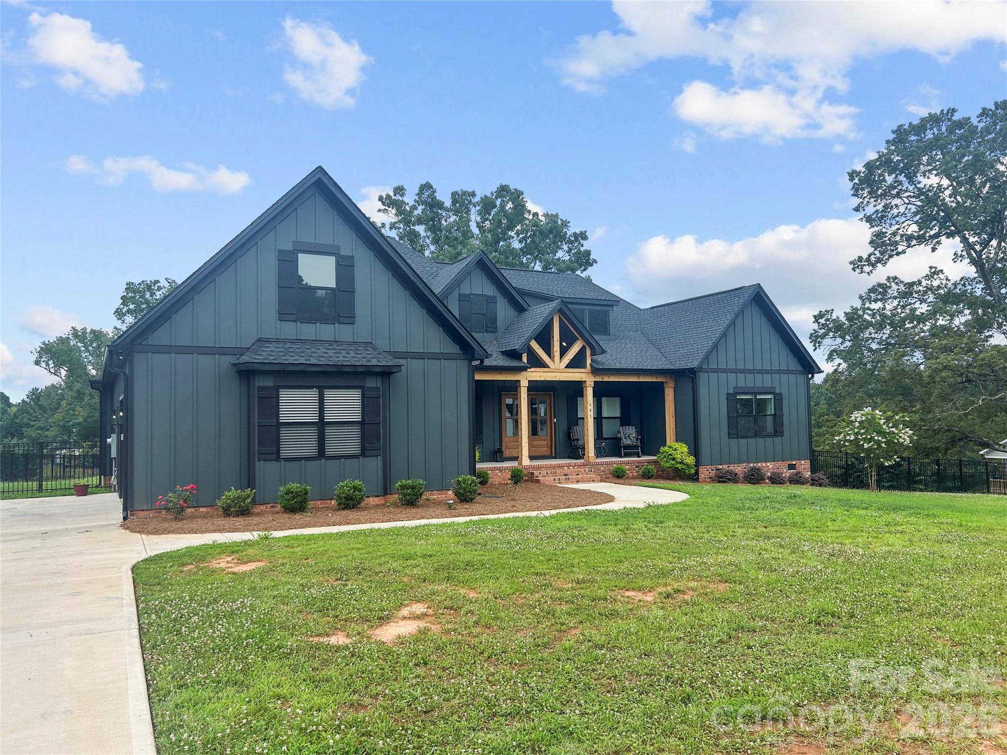 501 Edmunds Lane