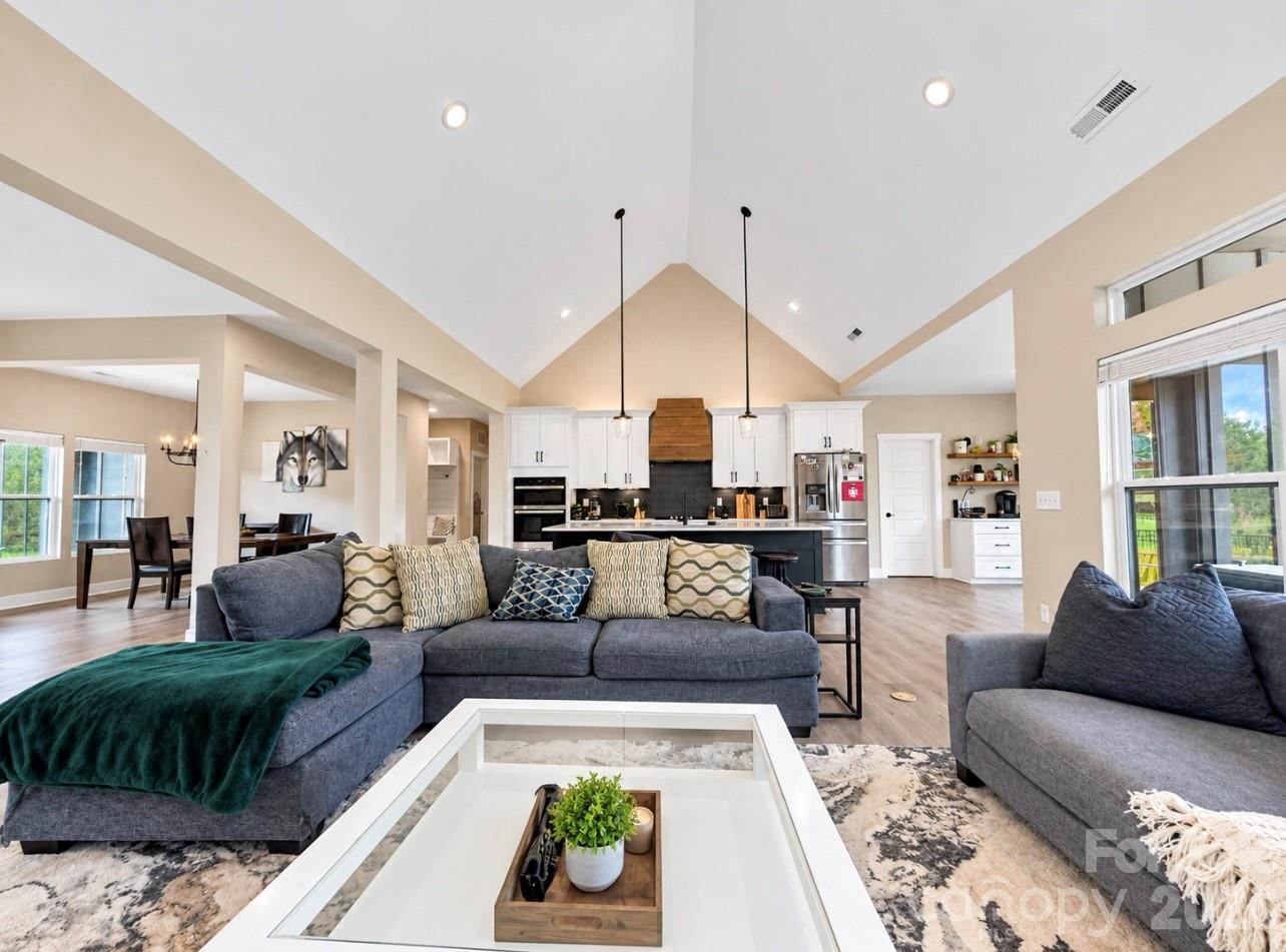 501 Edmunds Lane