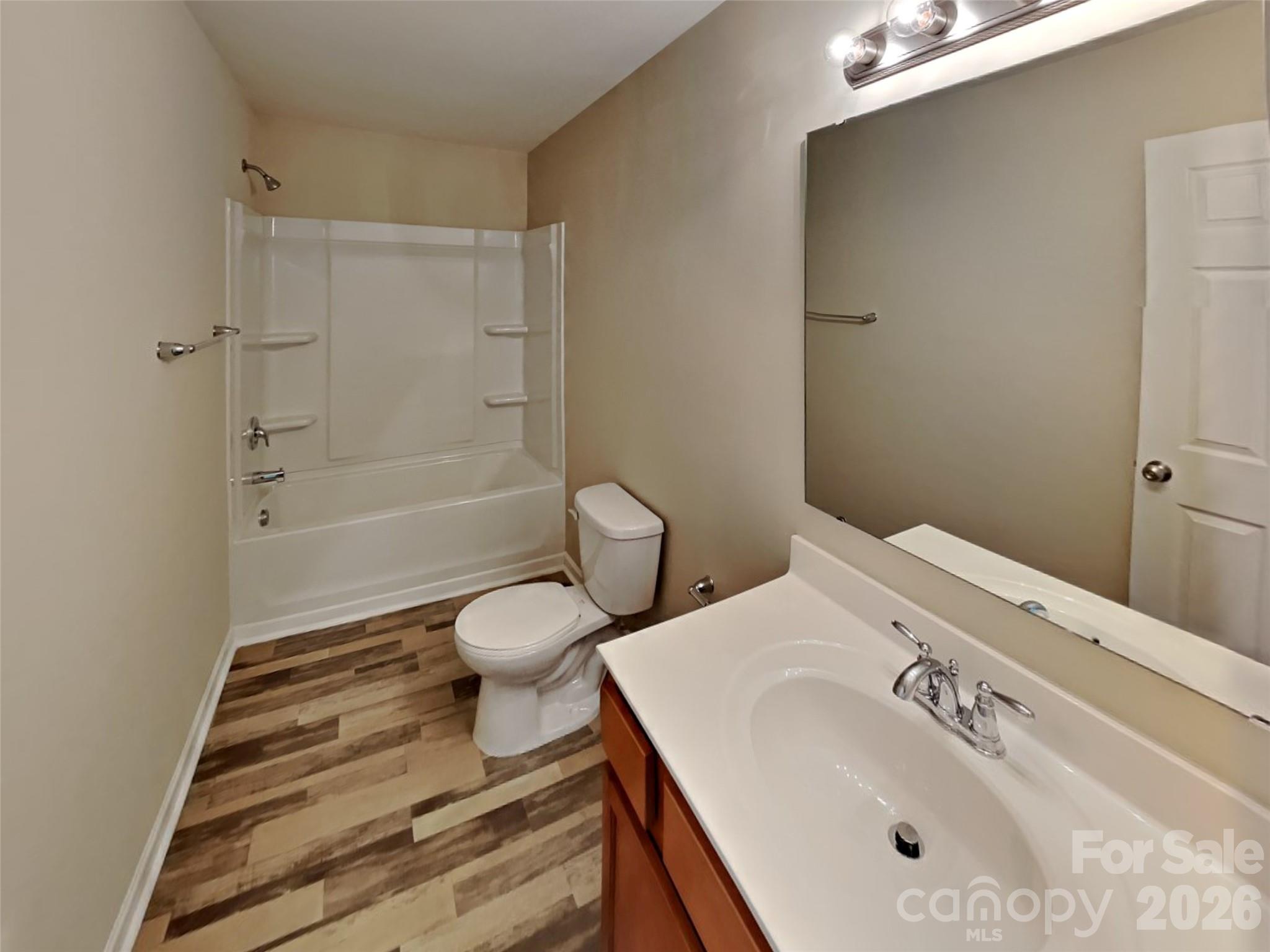 814 Sarah Laura Lane