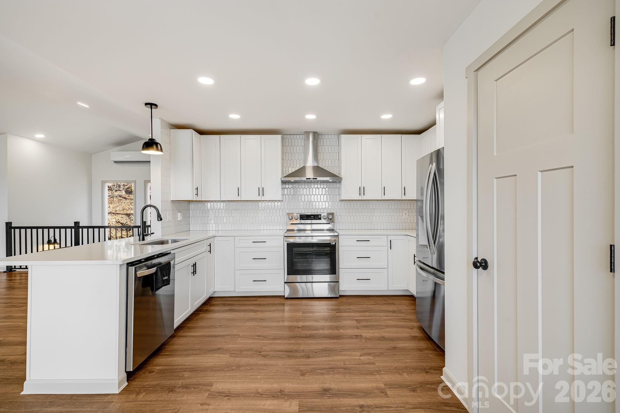 Wolf Laurel - Residential