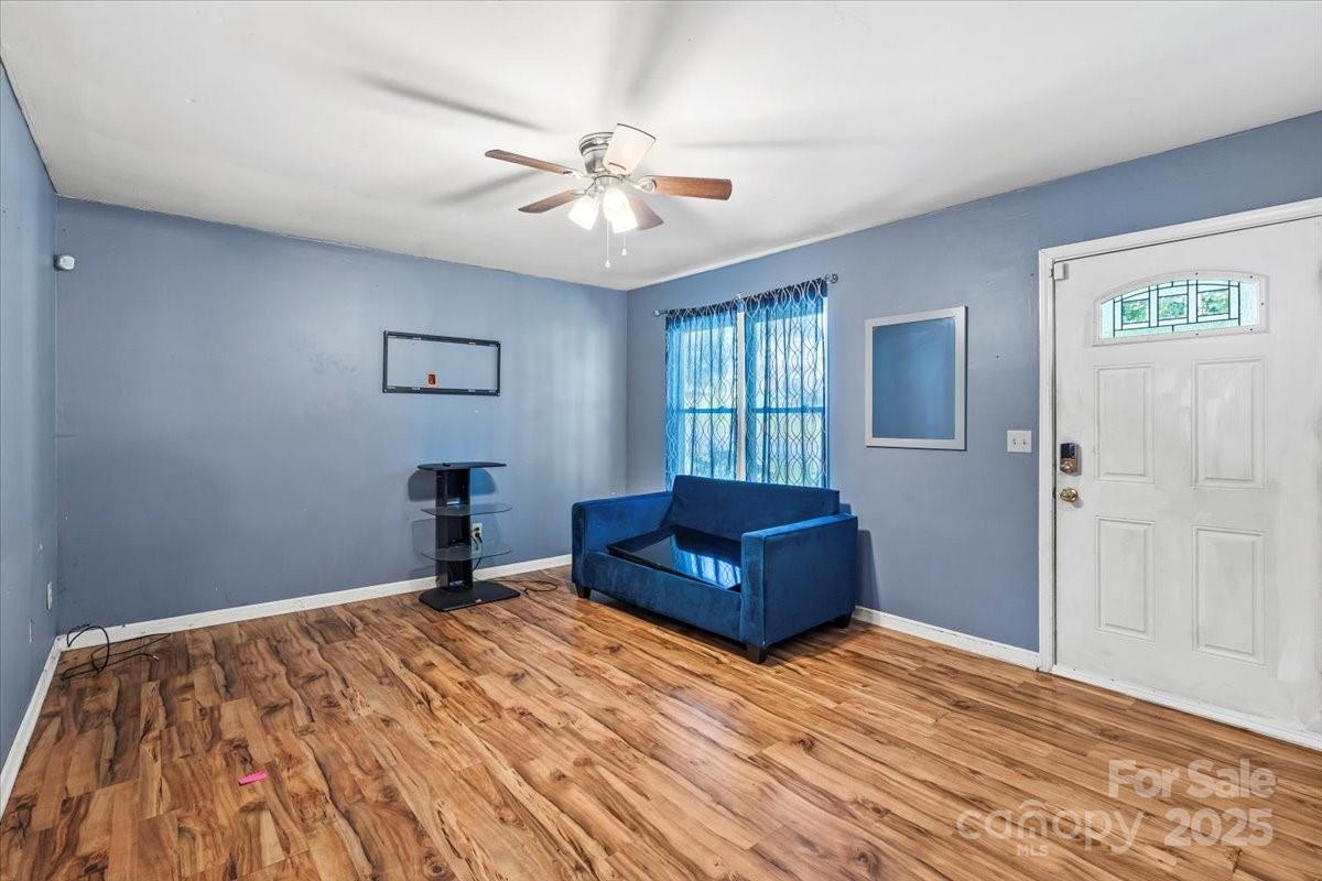 5924 Bridlewood Lane