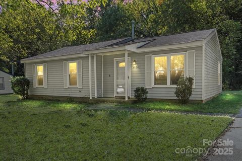 5924 Bridlewood Lane Charlotte NC 28215