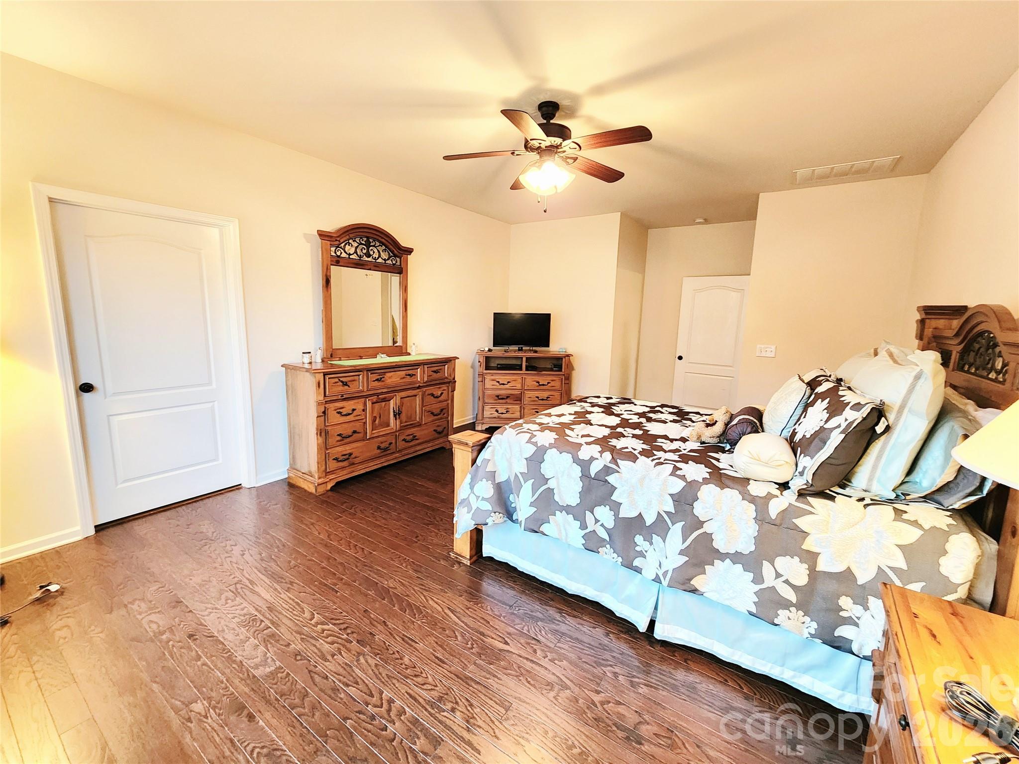 Clarabella - Residential