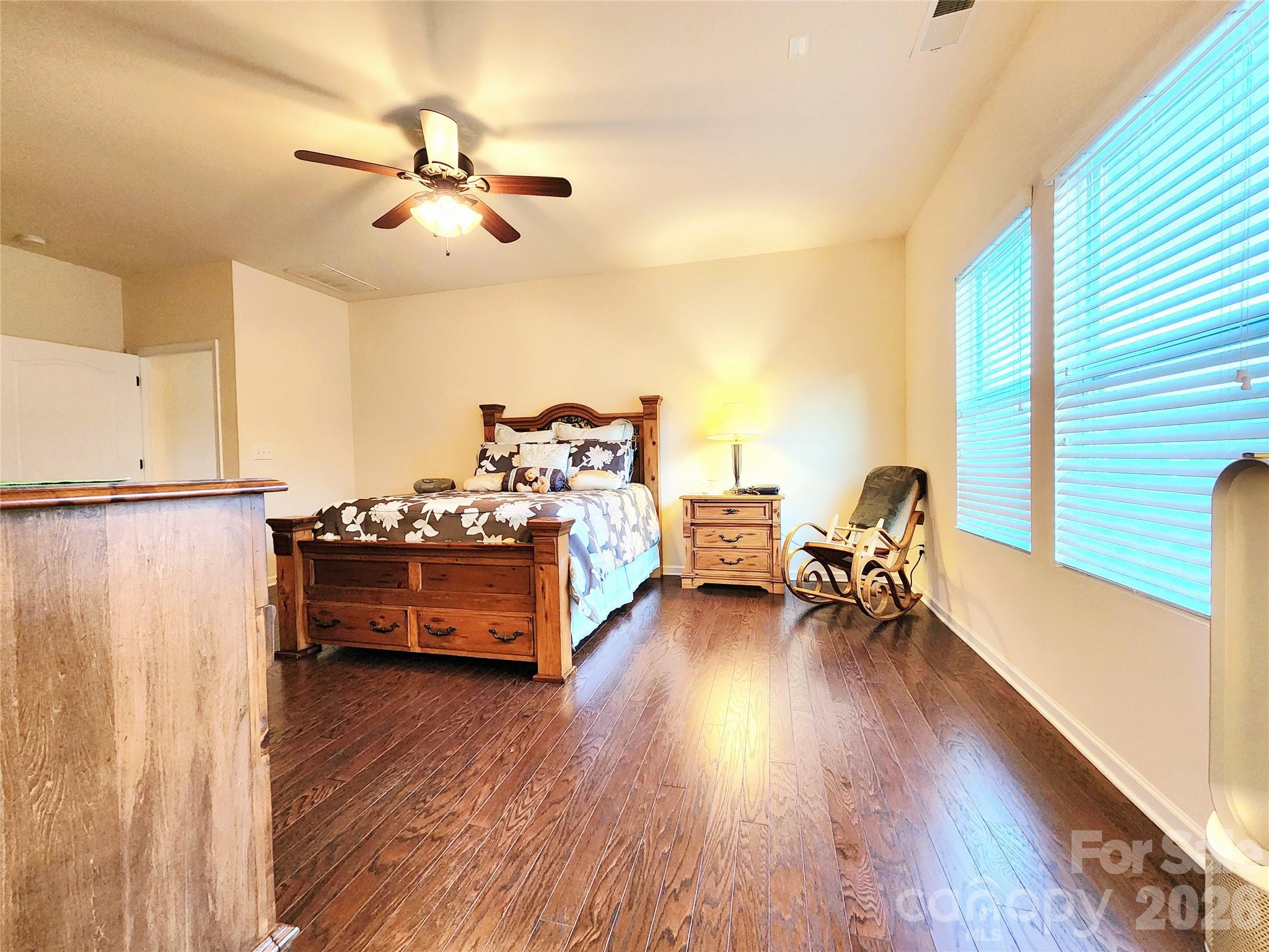 Clarabella - Residential