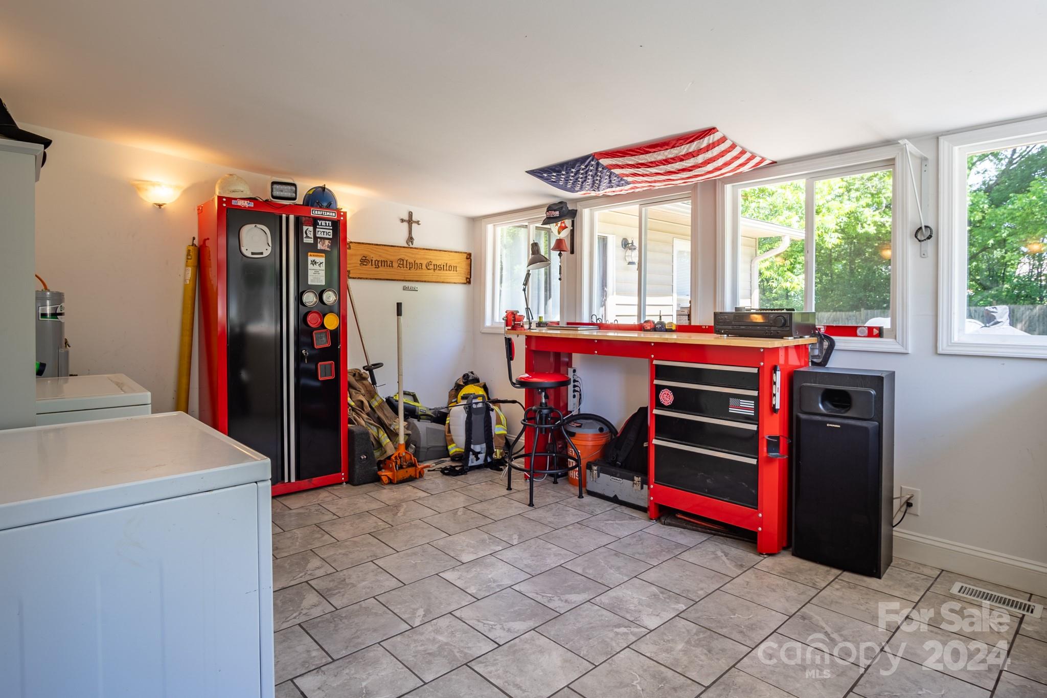 Crestland Heights - Residential