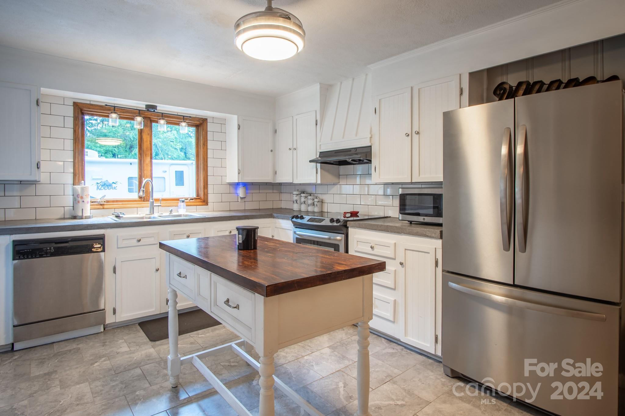Crestland Heights - Residential