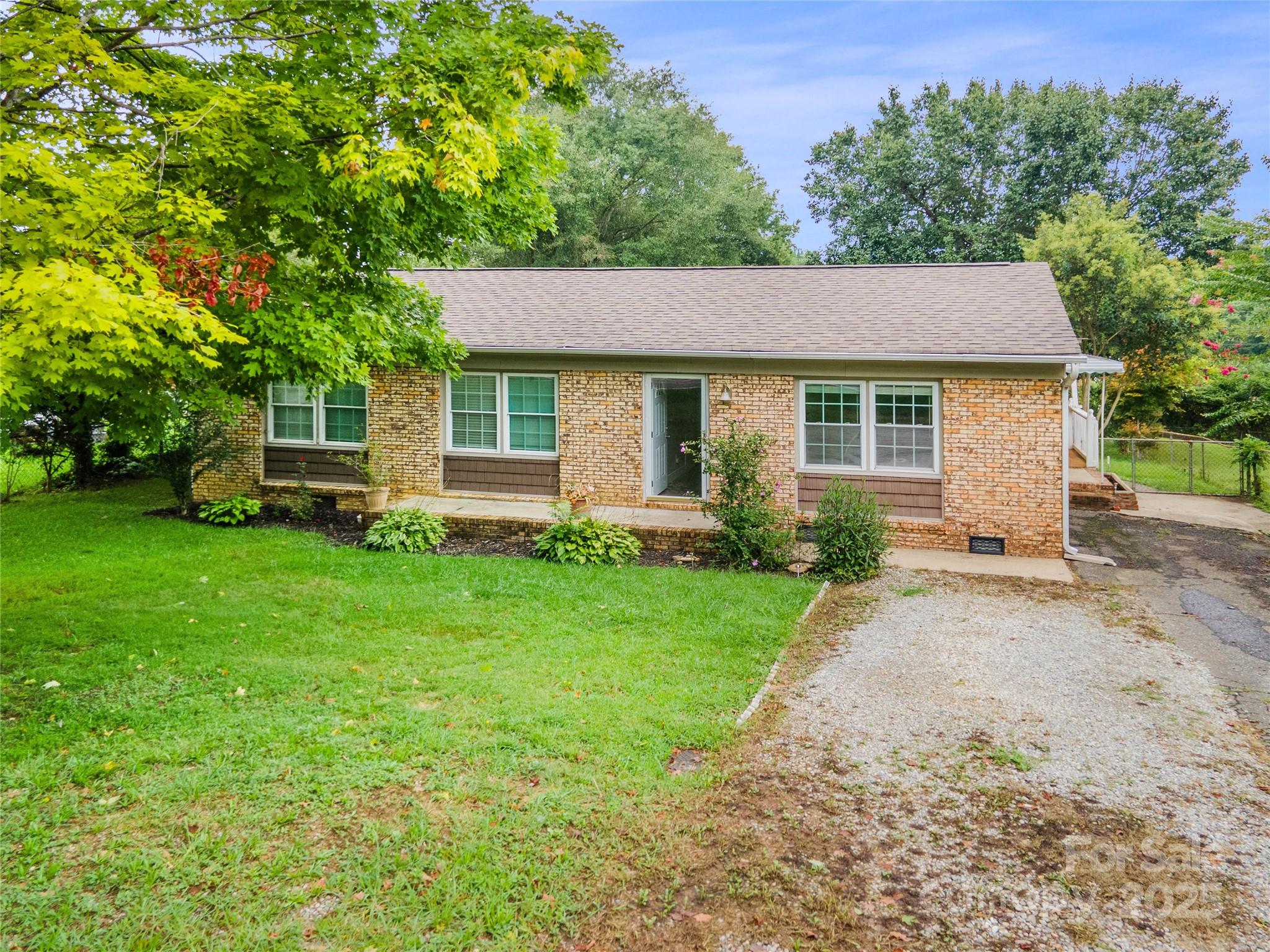 406 Robinson Clemmer Road