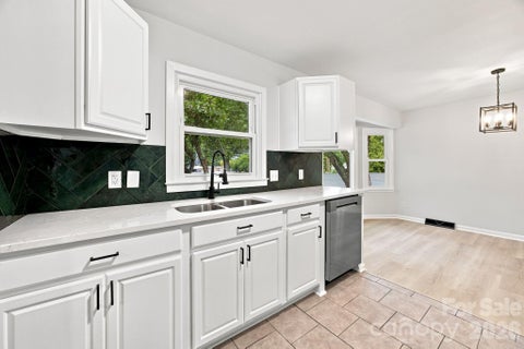 Photo of 4100 Sudbury Road, Charlotte, NC 28205 (MLS # 4412005)