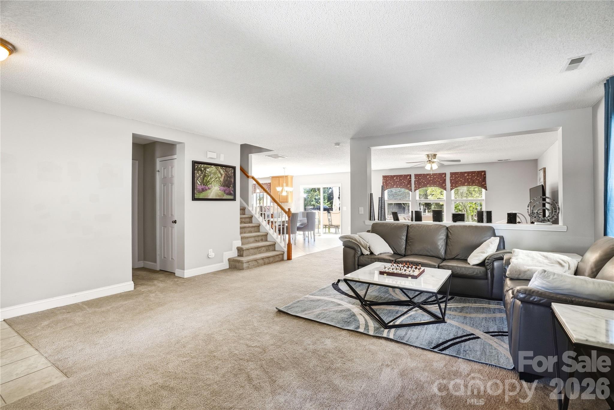 Hamilton Lakes - Residential