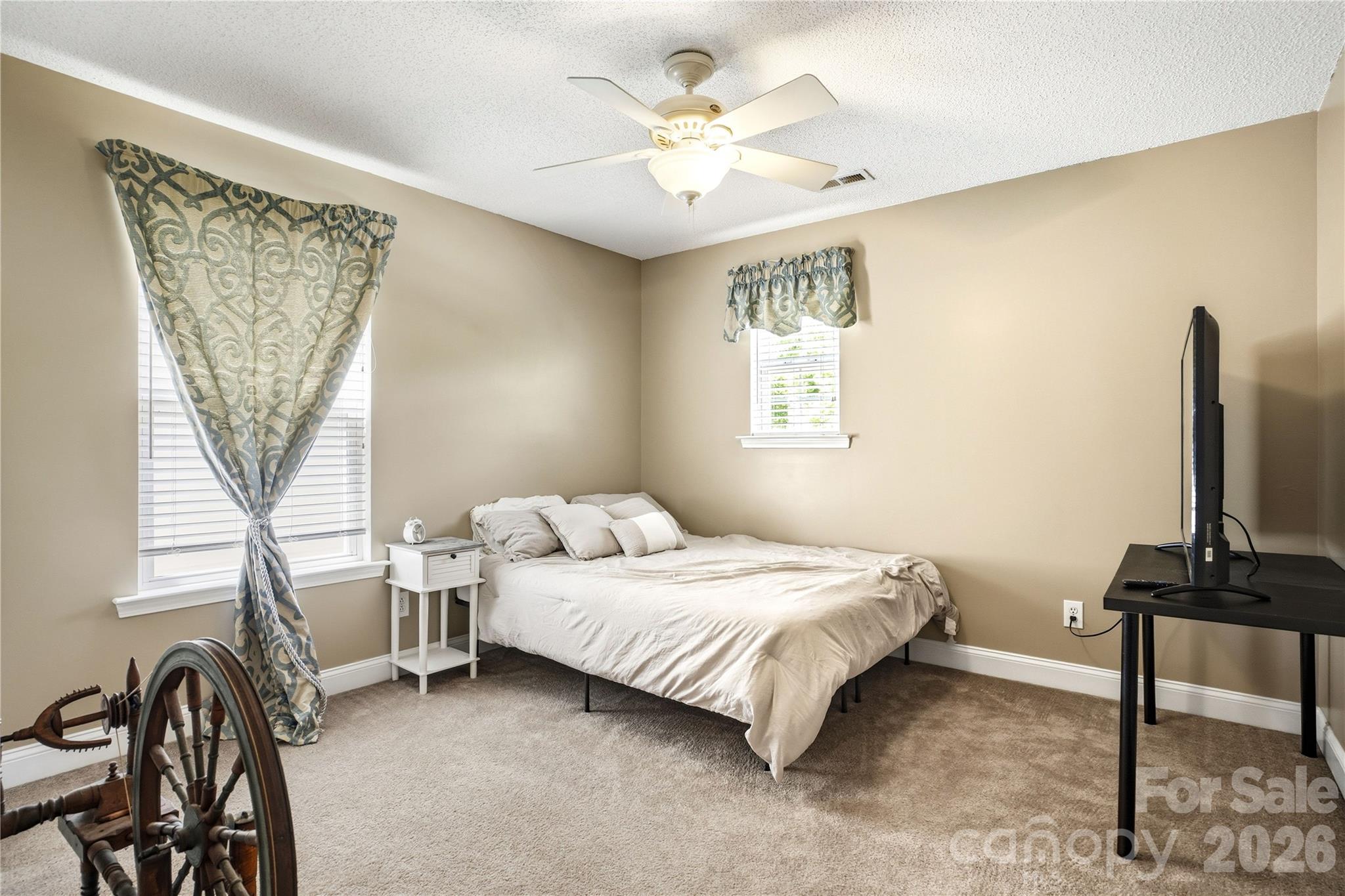 Hamilton Lakes - Residential