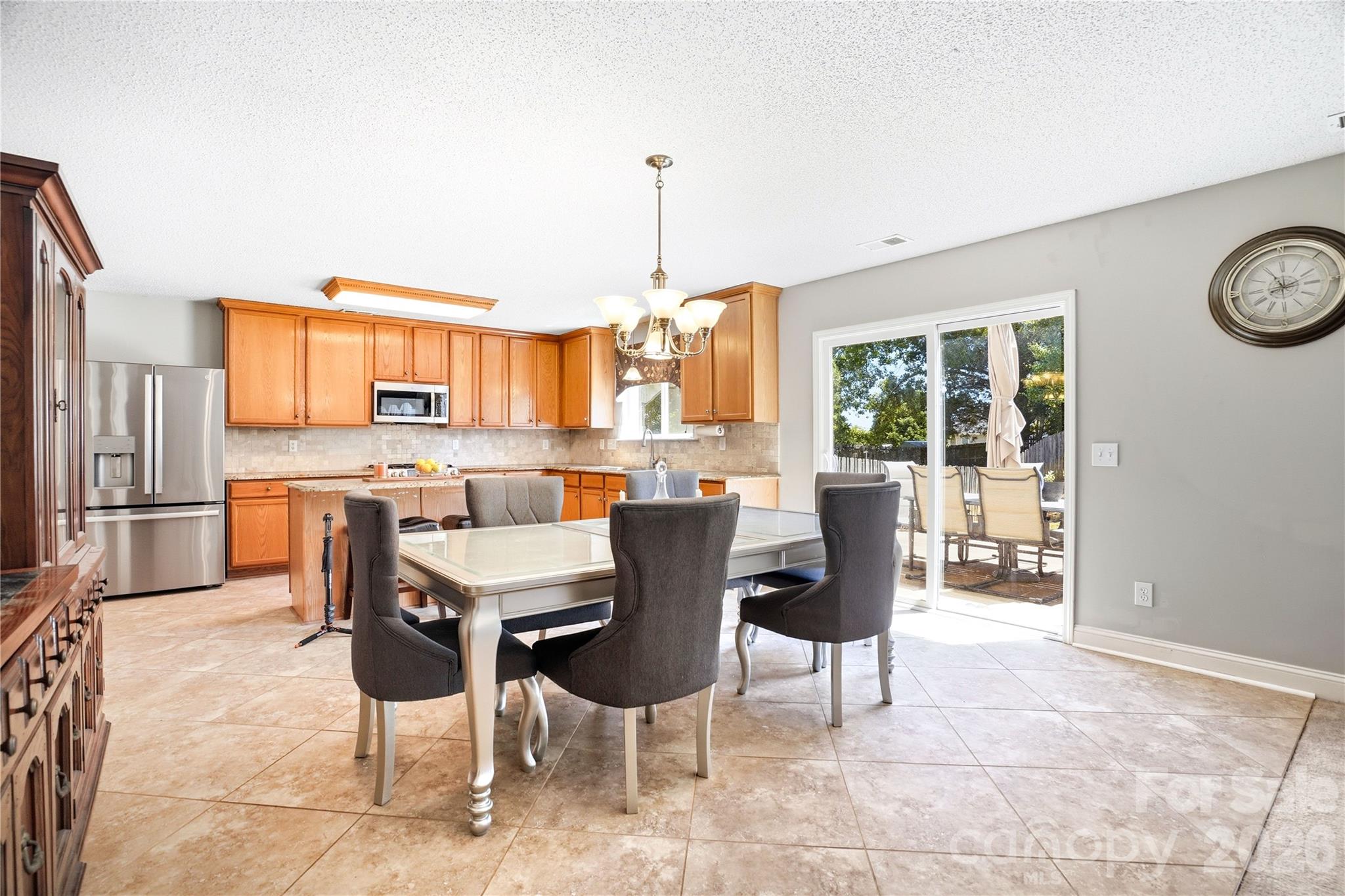 Hamilton Lakes - Residential