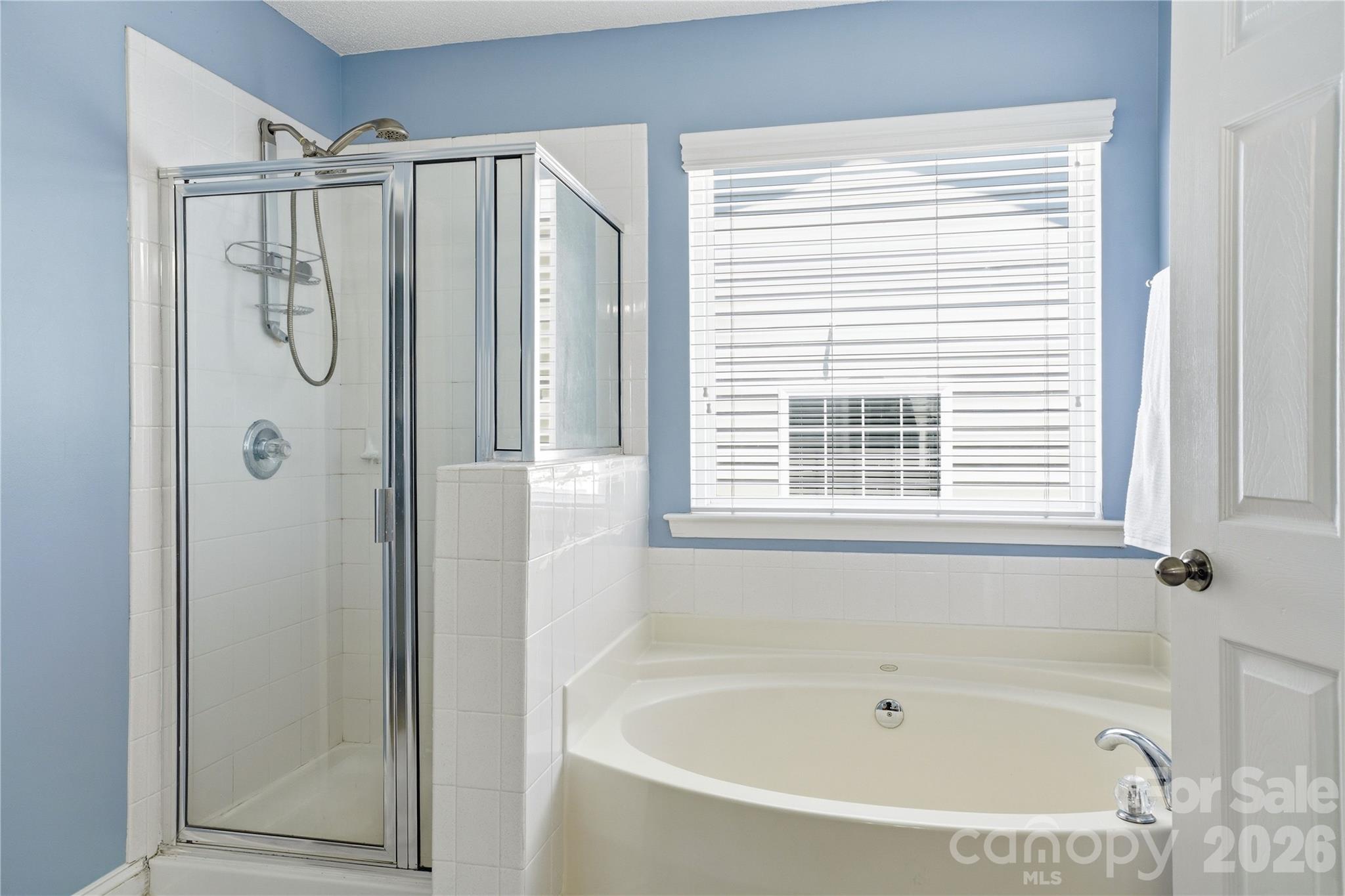 Hamilton Lakes - Residential