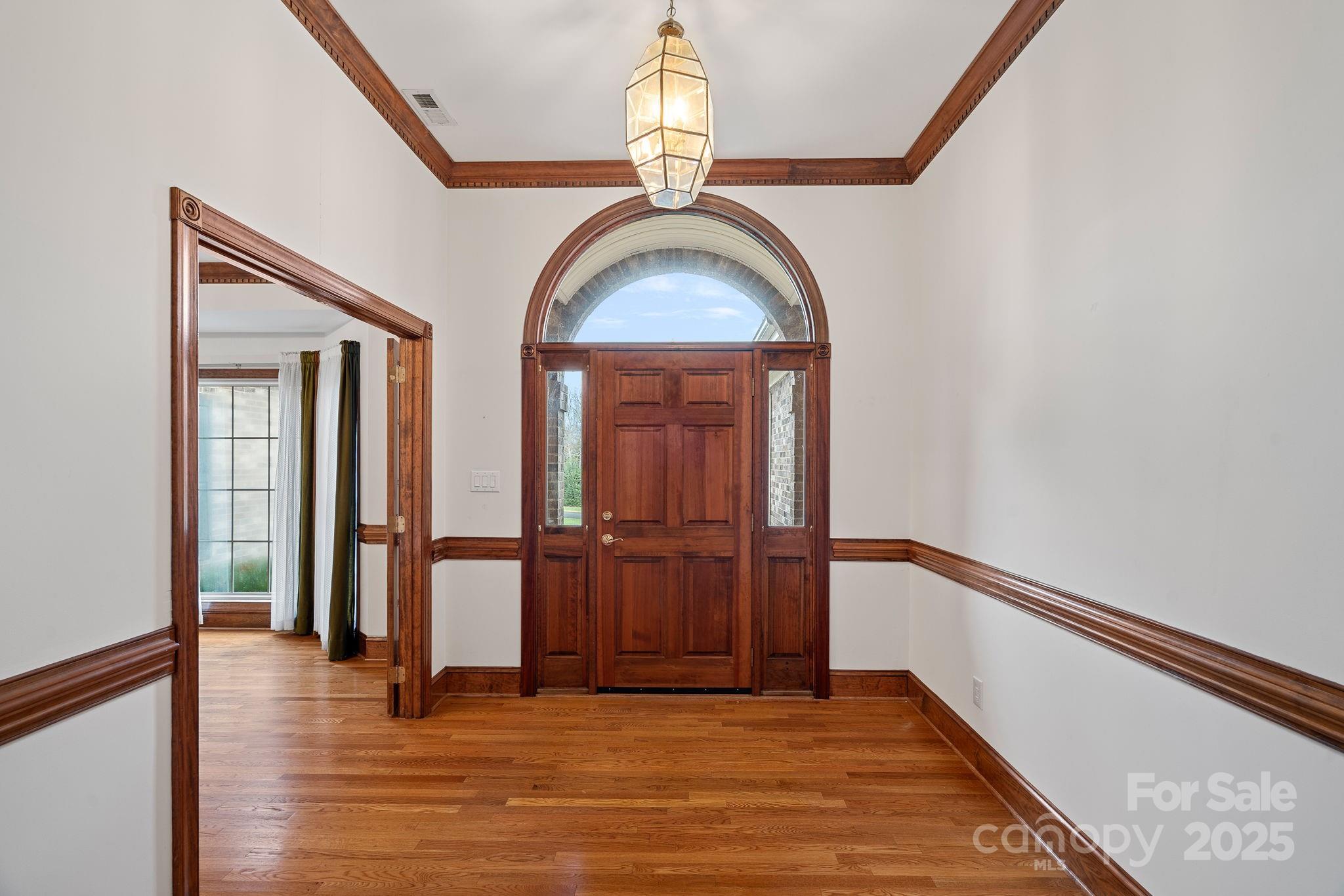 7021 High Vista Court