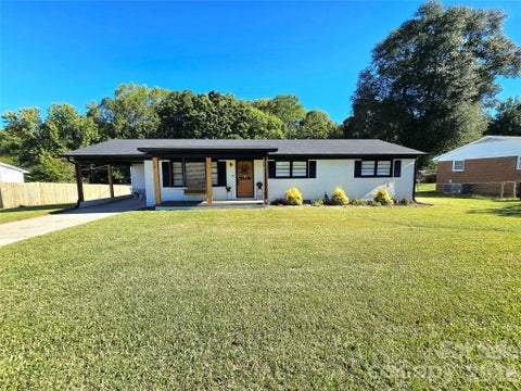Photo of 2610 Fairgreen Drive, Gastonia, NC 28056 (MLS # 4436065)