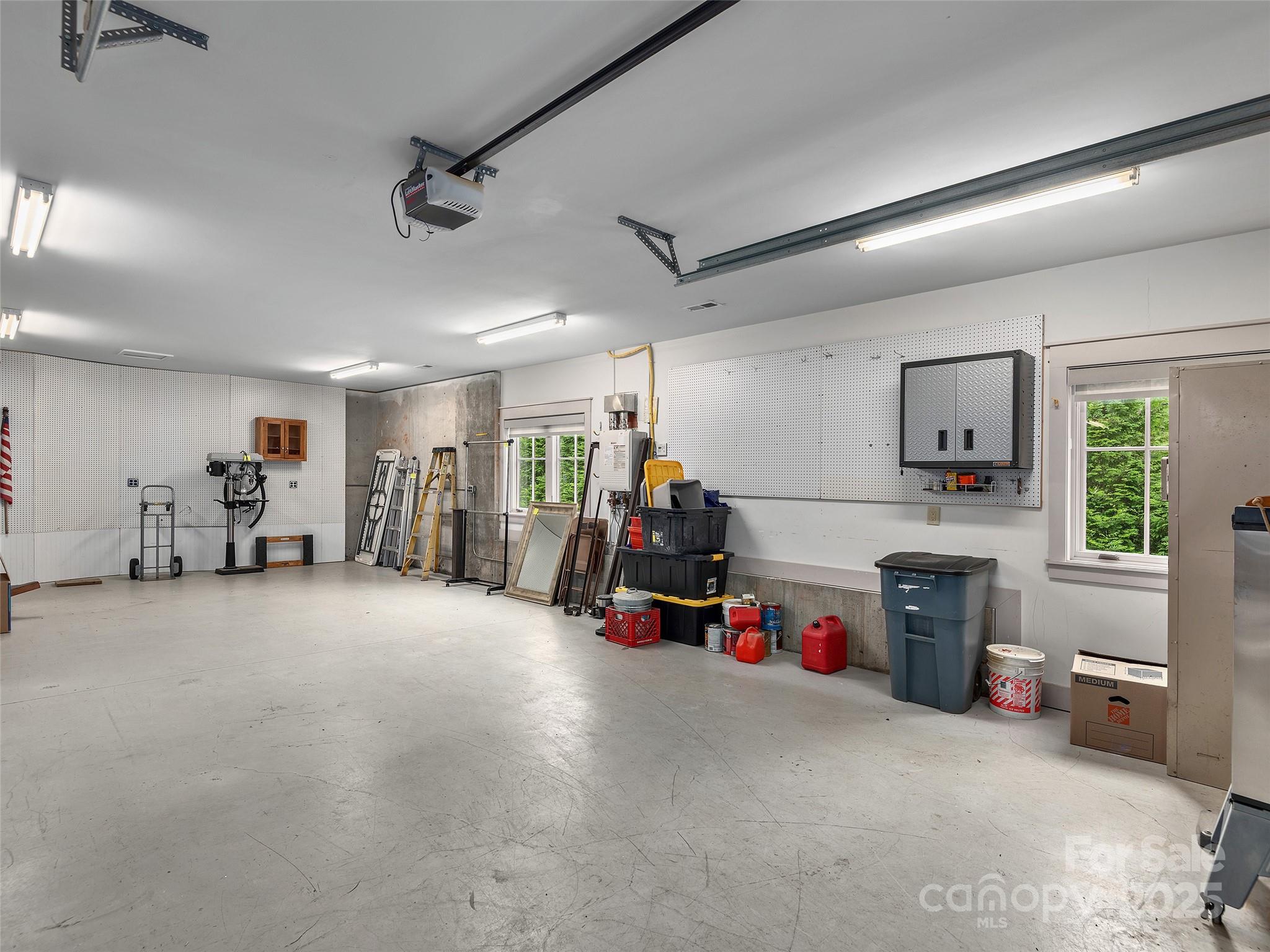 Lake Adger - Residential