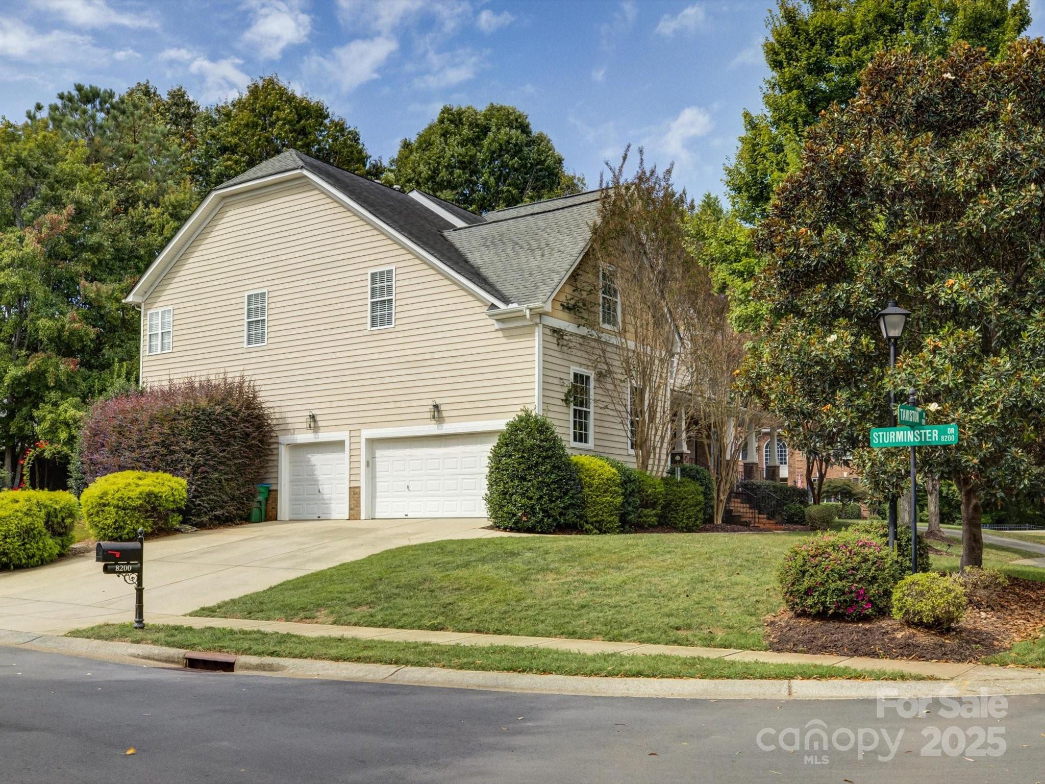 8200 Sturminster Drive