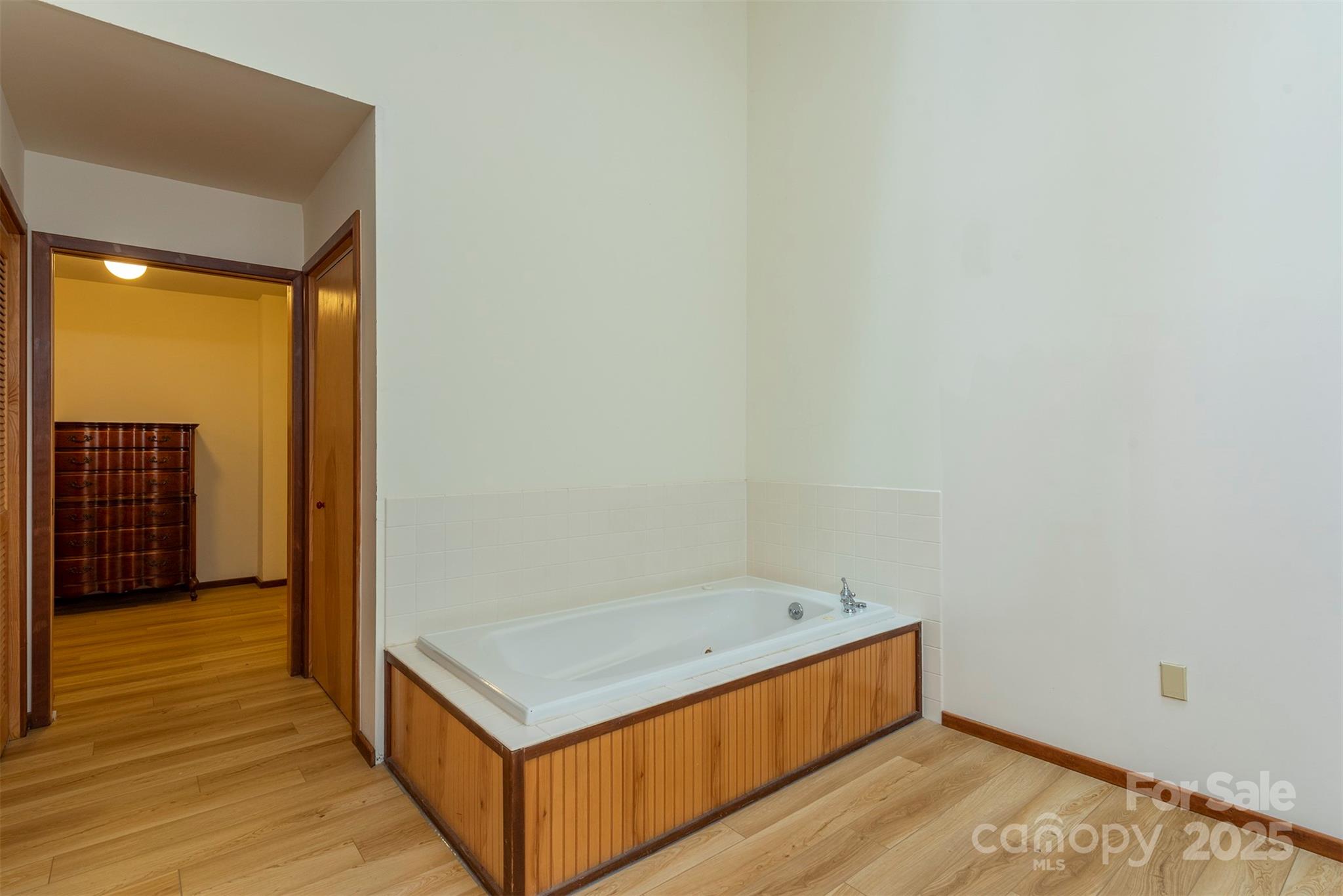 Laurel Ridge - Residential