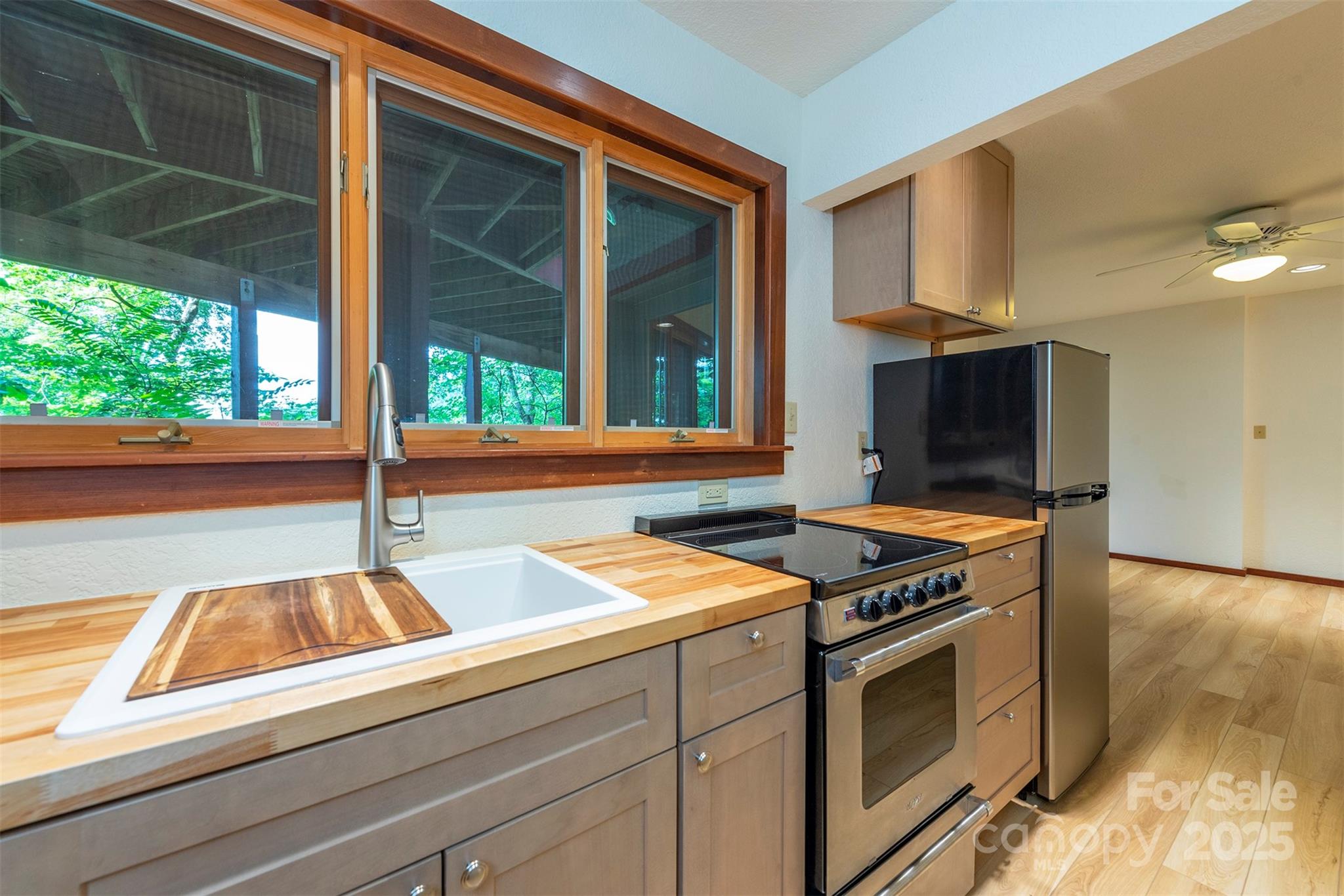 Laurel Ridge - Residential