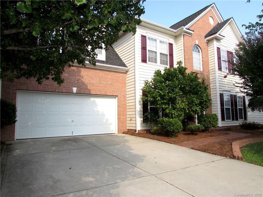 Stunning Home in Brandon Oaks Community. Gourmet Kitchen w/Granite counters tops & Bar top Seating. Bright, open Breakfast area, Family room w/Fireplace, Office/living room w/french doors, Dining room w/ wood floors & Bright Sunroom. Stunning, Private, fenced backyard w/patio, pergola, storage shed, irrigation & Tree house. New 30yr Roof, New water heater, New Trane HVAC & New Whole house "Clean Air System". Community w/Tennis, Volleyball, Basketball courts, walking trails & 2 Community Pools.