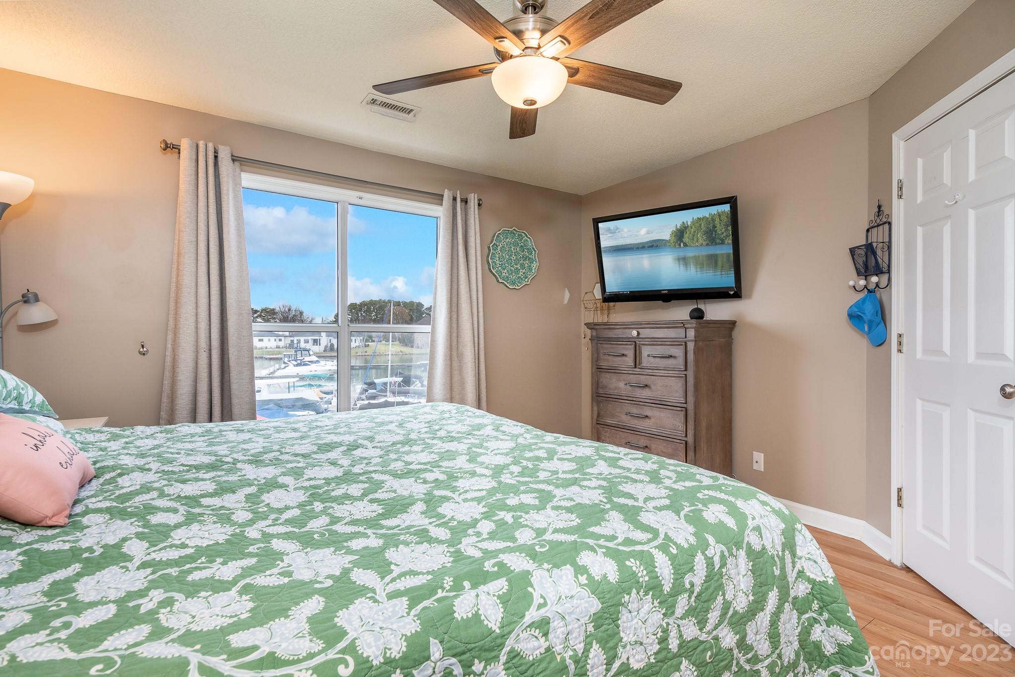 Vineyard Point - Residential