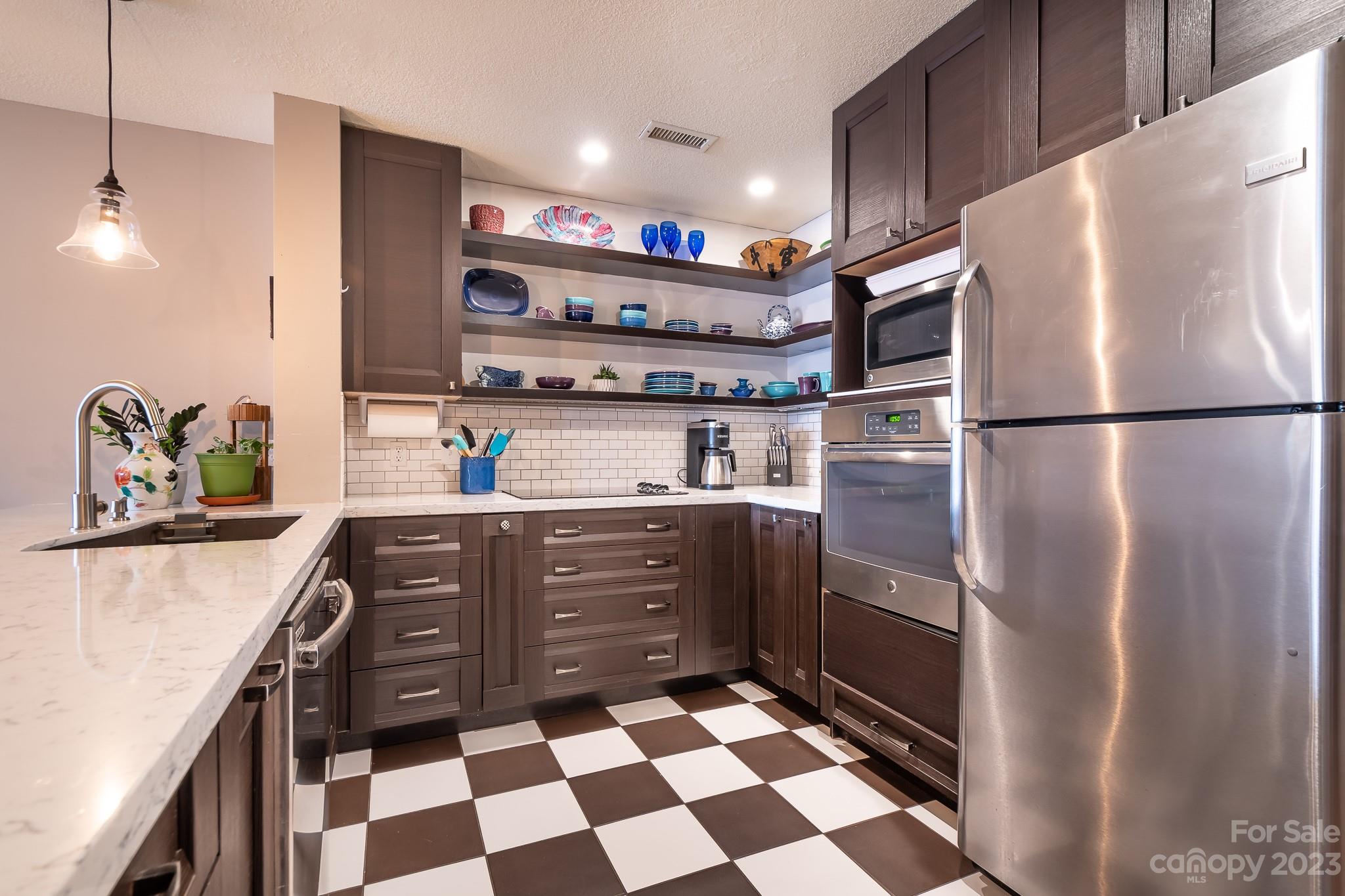 Vineyard Point - Residential