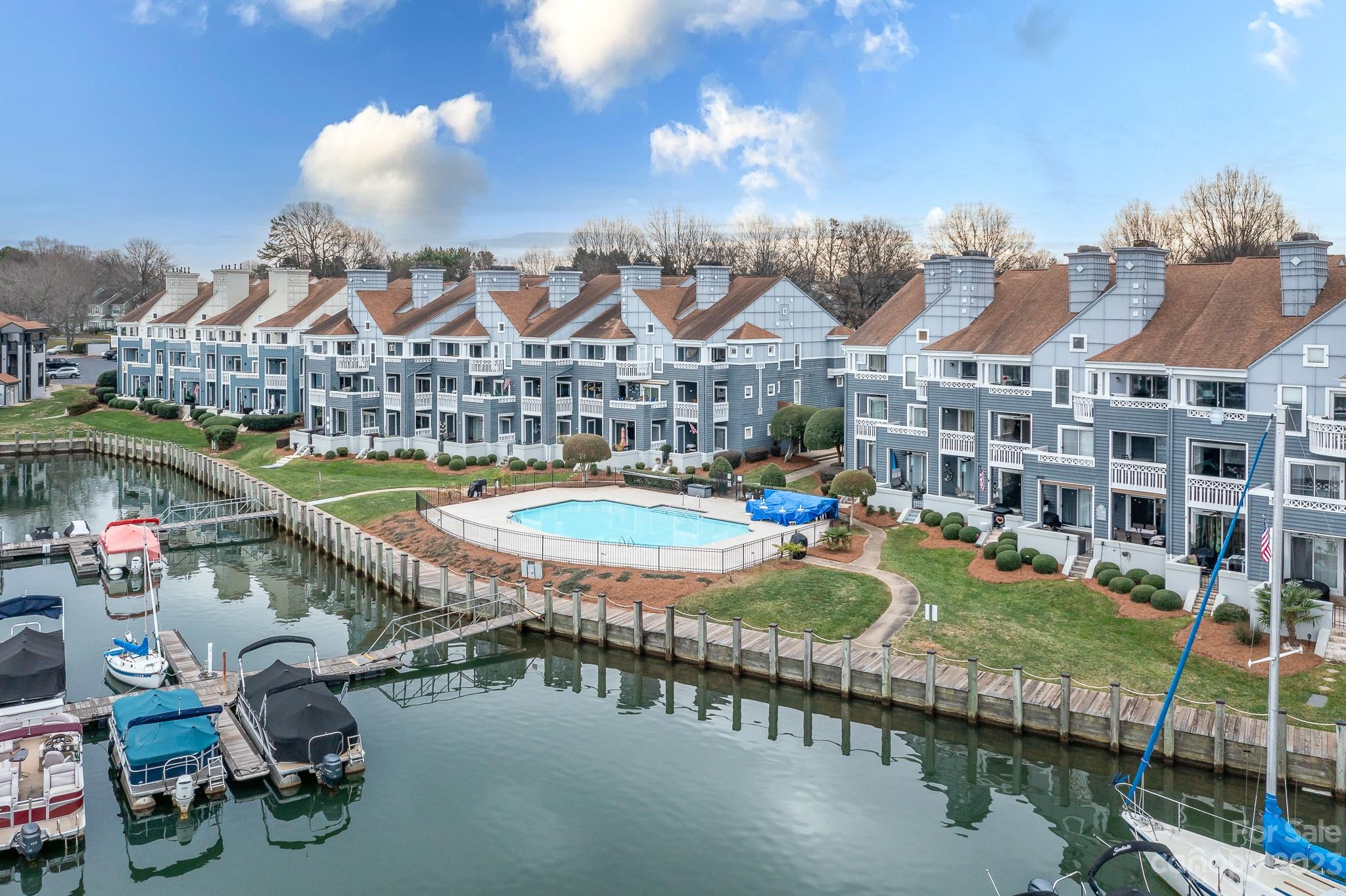 Vineyard Point - Residential