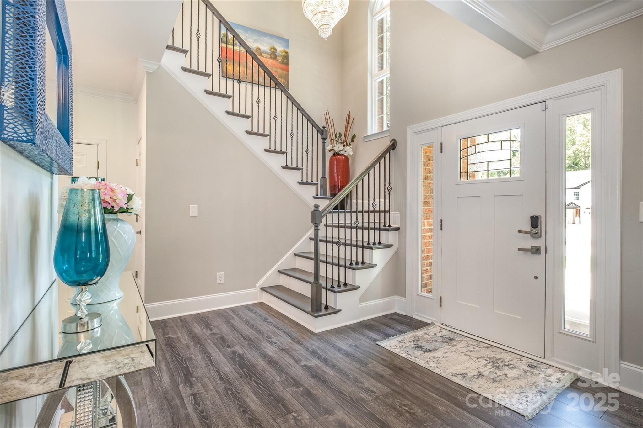 8418 Knollwood Circle
