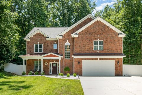 8418 Knollwood Circle Charlotte NC 28213