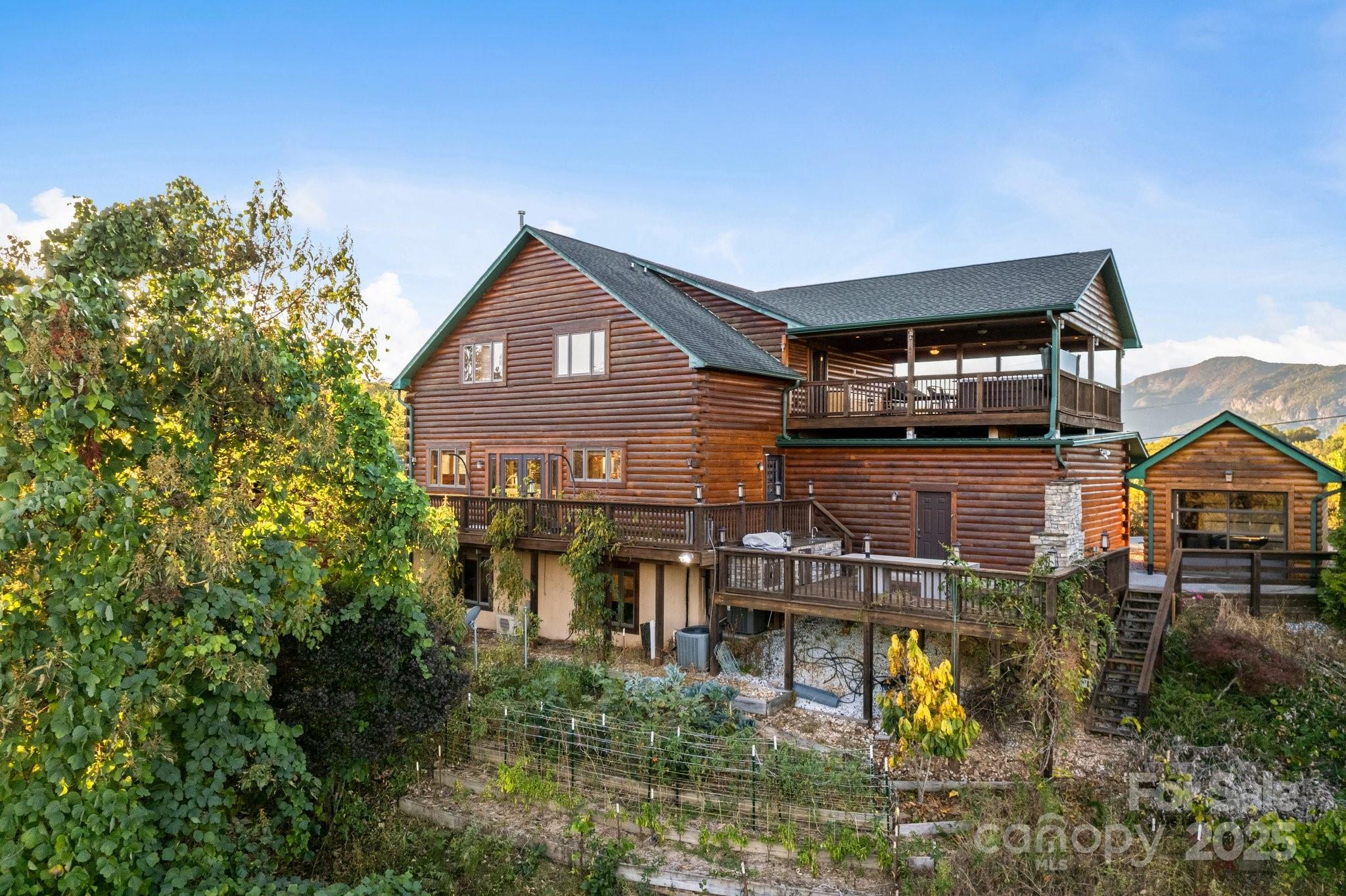 138 Silver Tree Lane